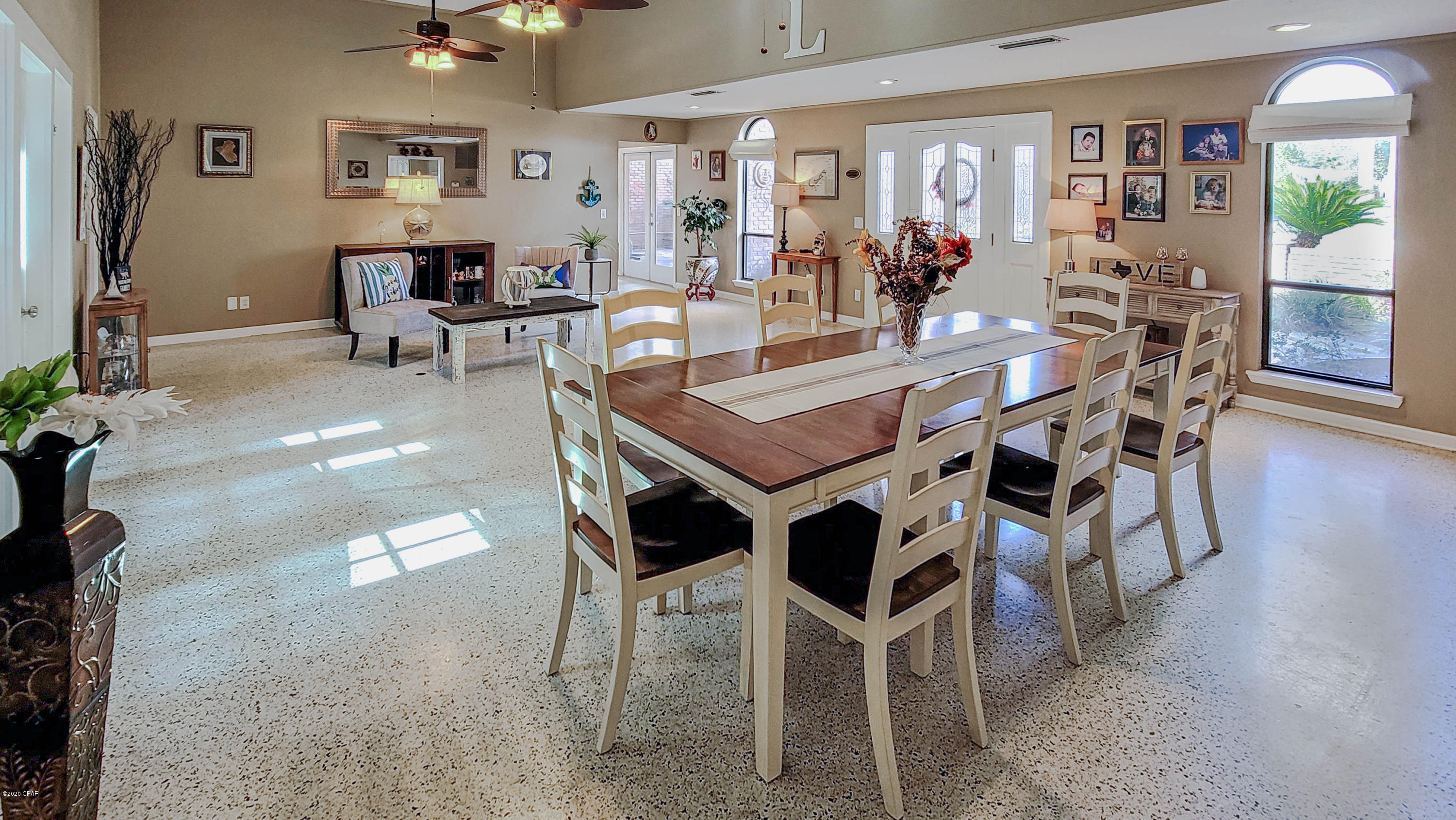 Grand Lagoon Banks - Residential