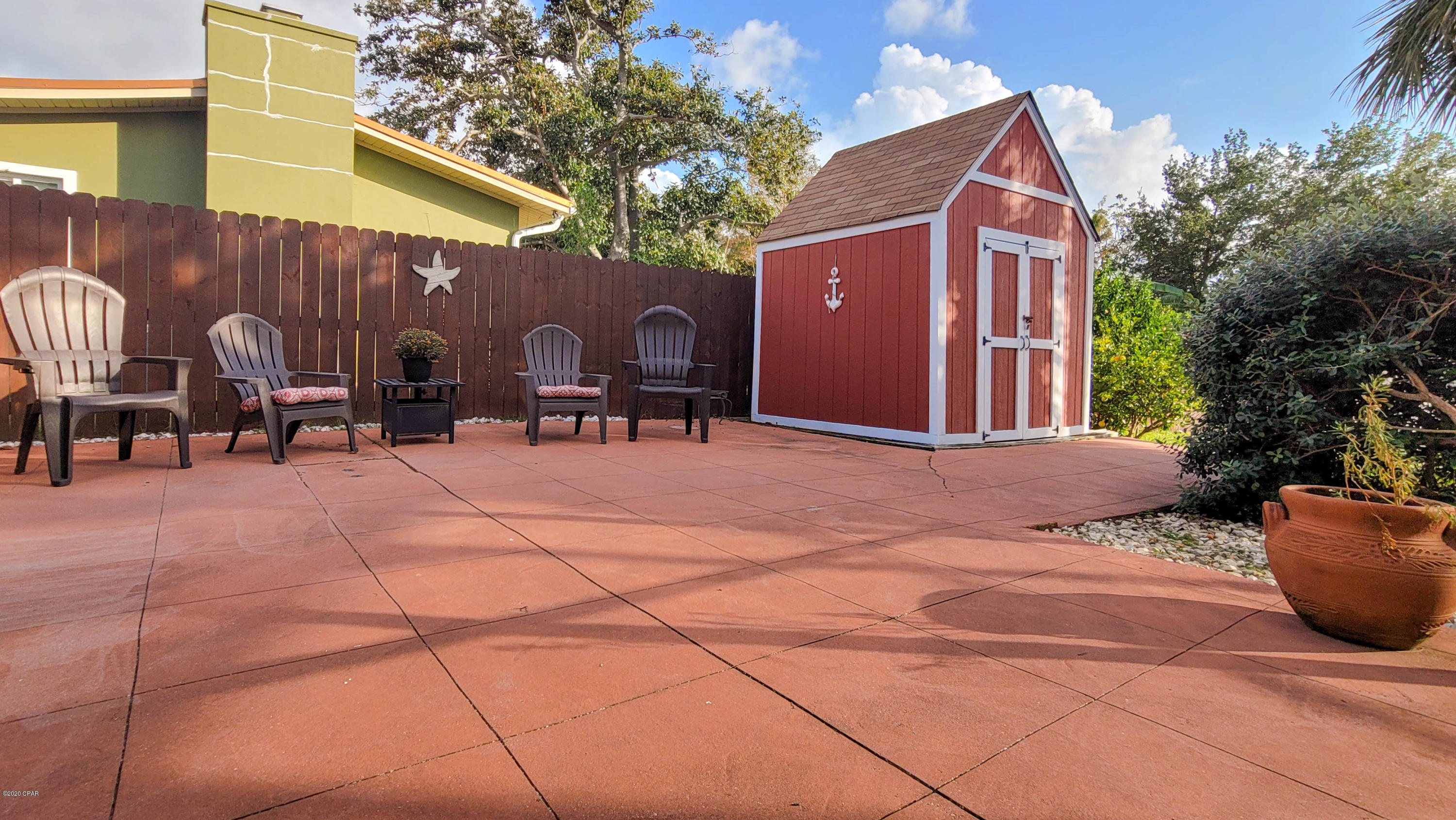 Grand Lagoon Banks - Residential