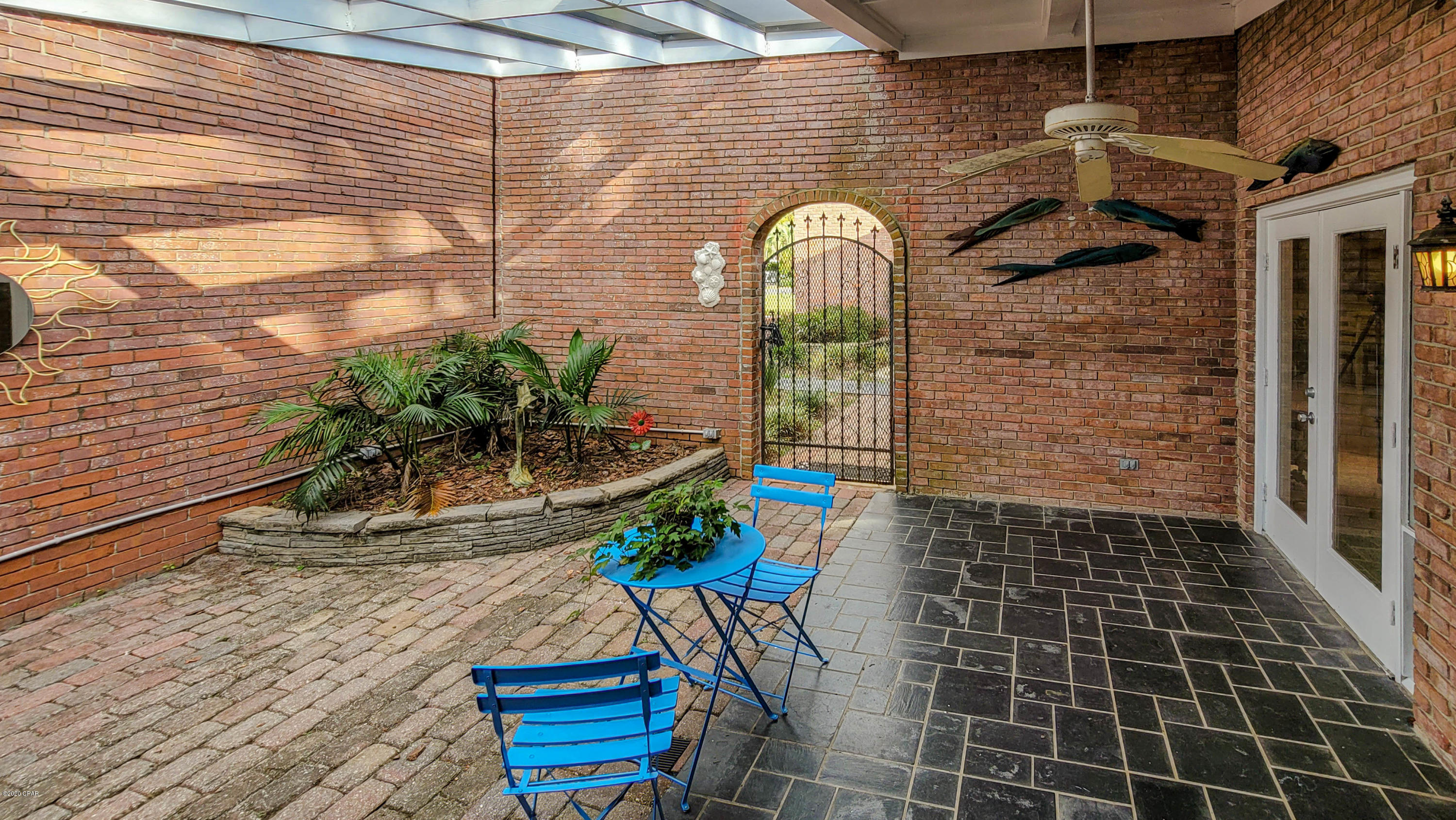 Grand Lagoon Banks - Residential