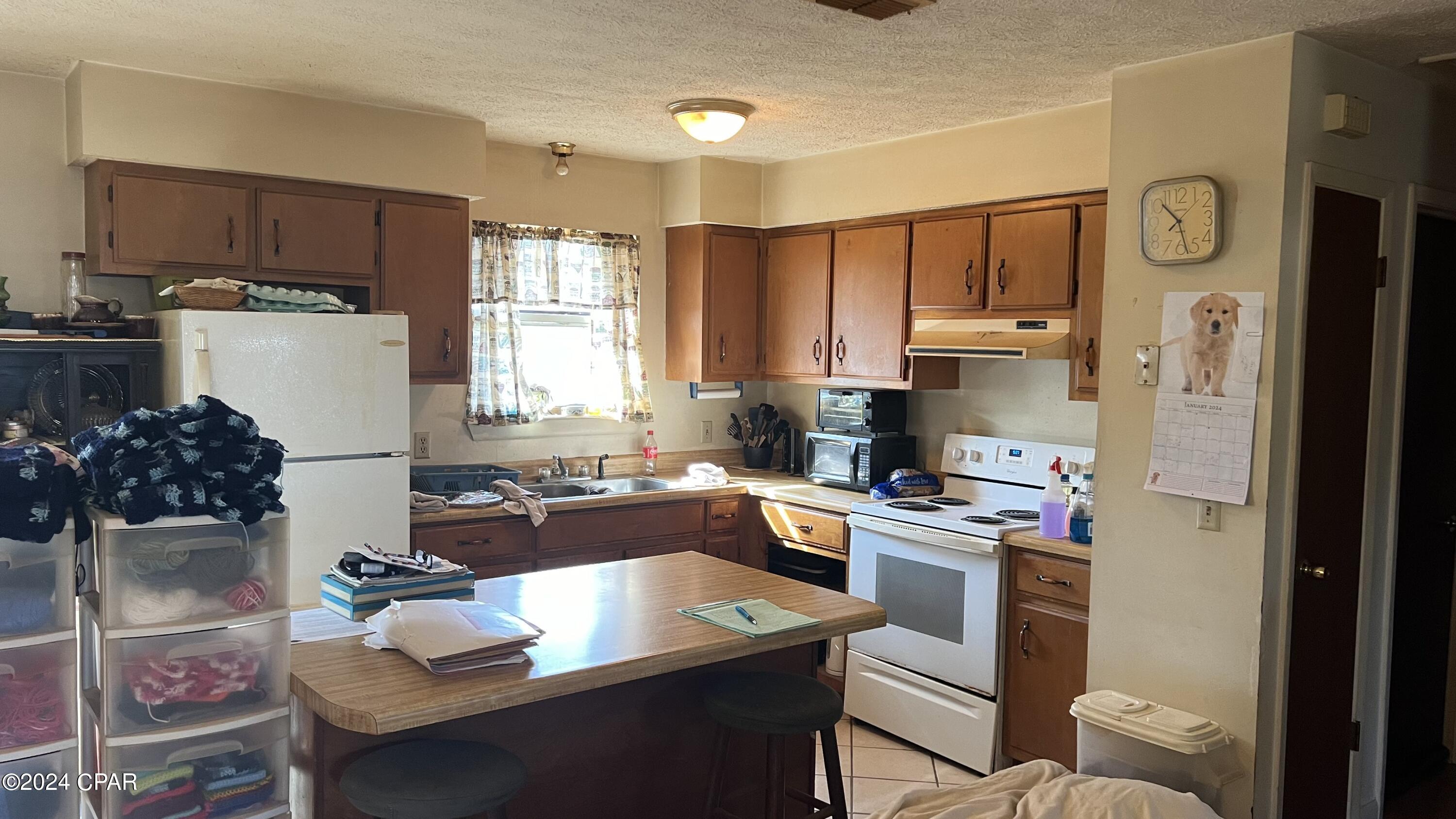 Camp Flowers - Residential