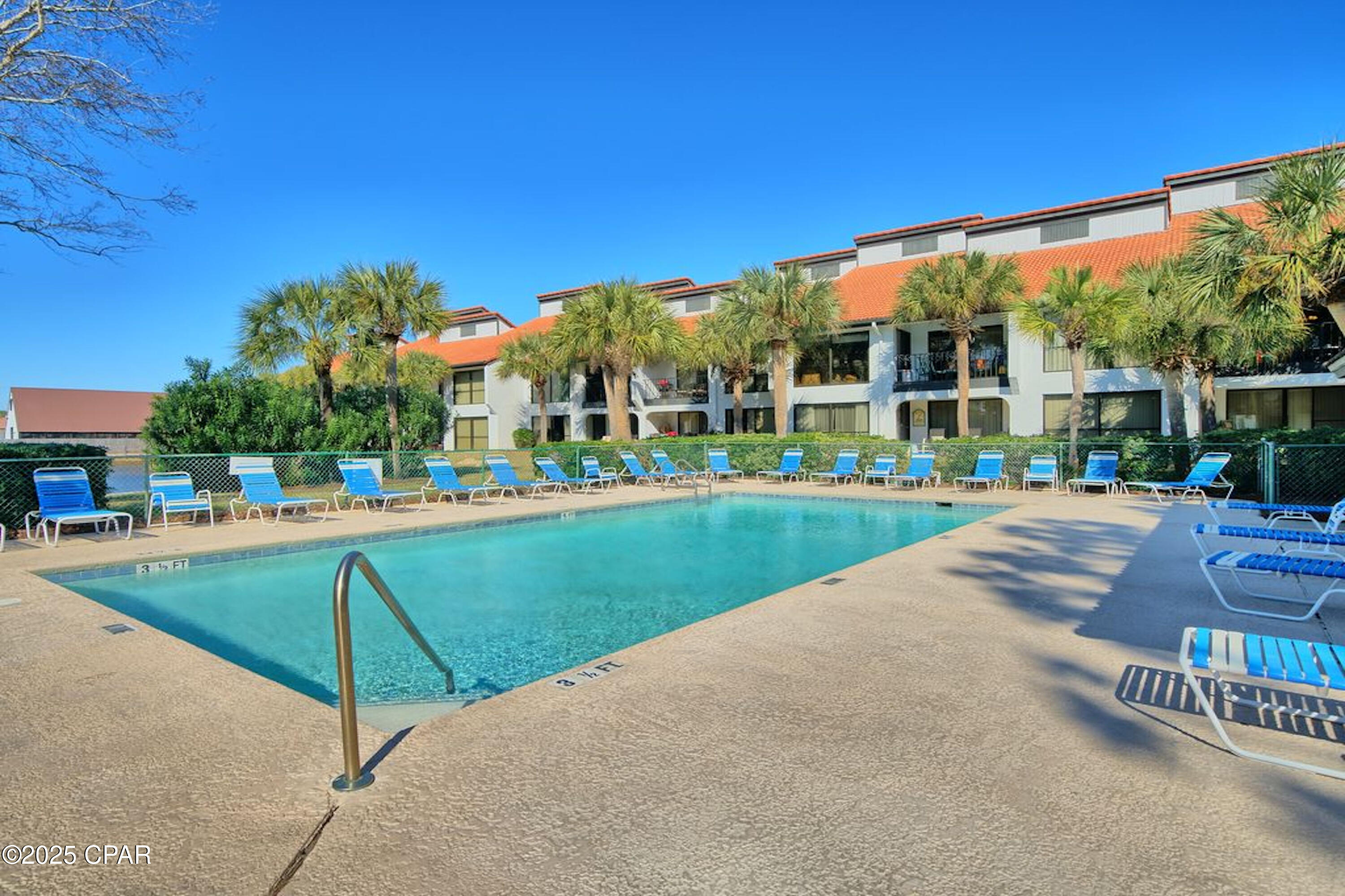 Edgewater Golf Villas 6 B - Residential