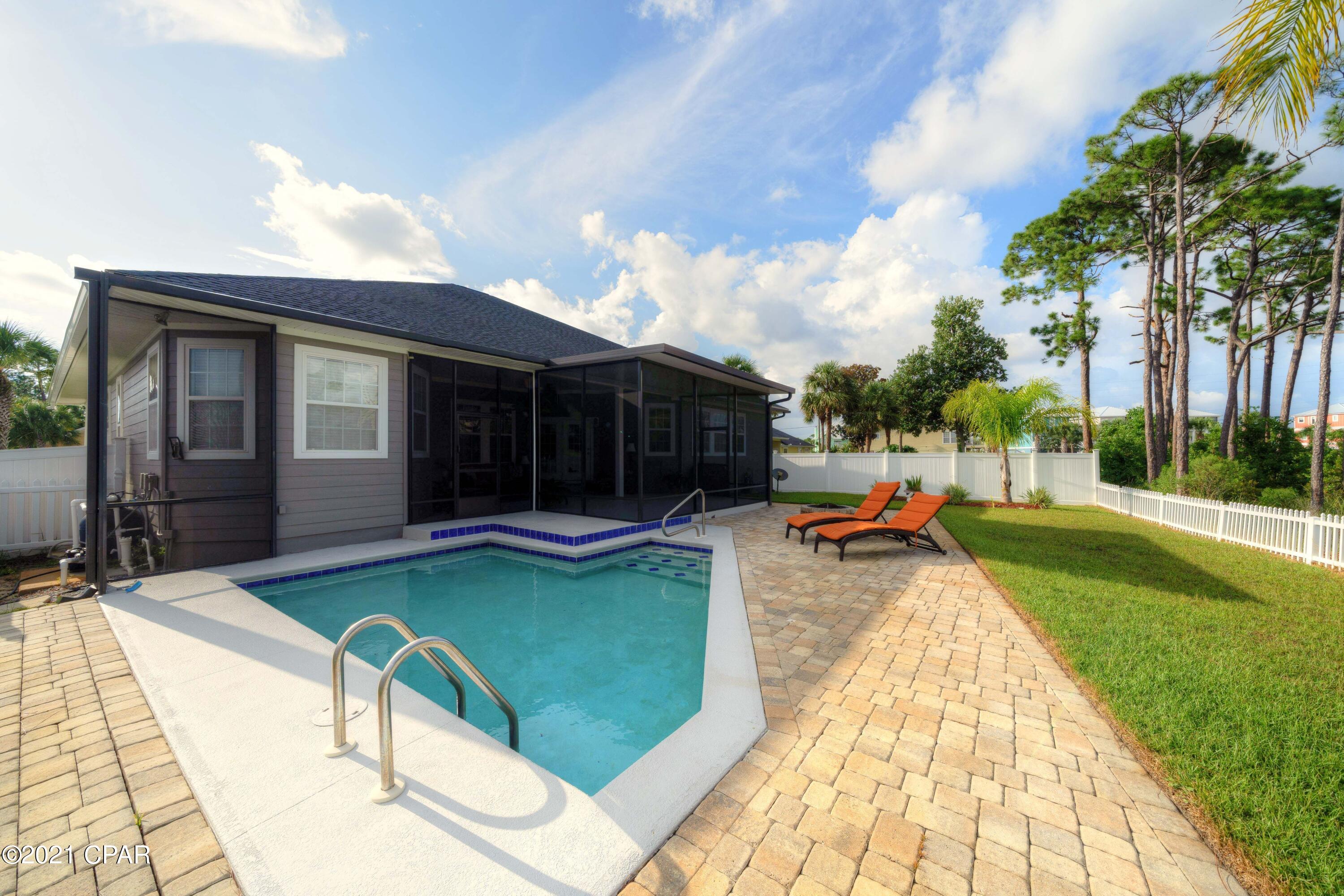 Dolphin Bay Ph I - Residential