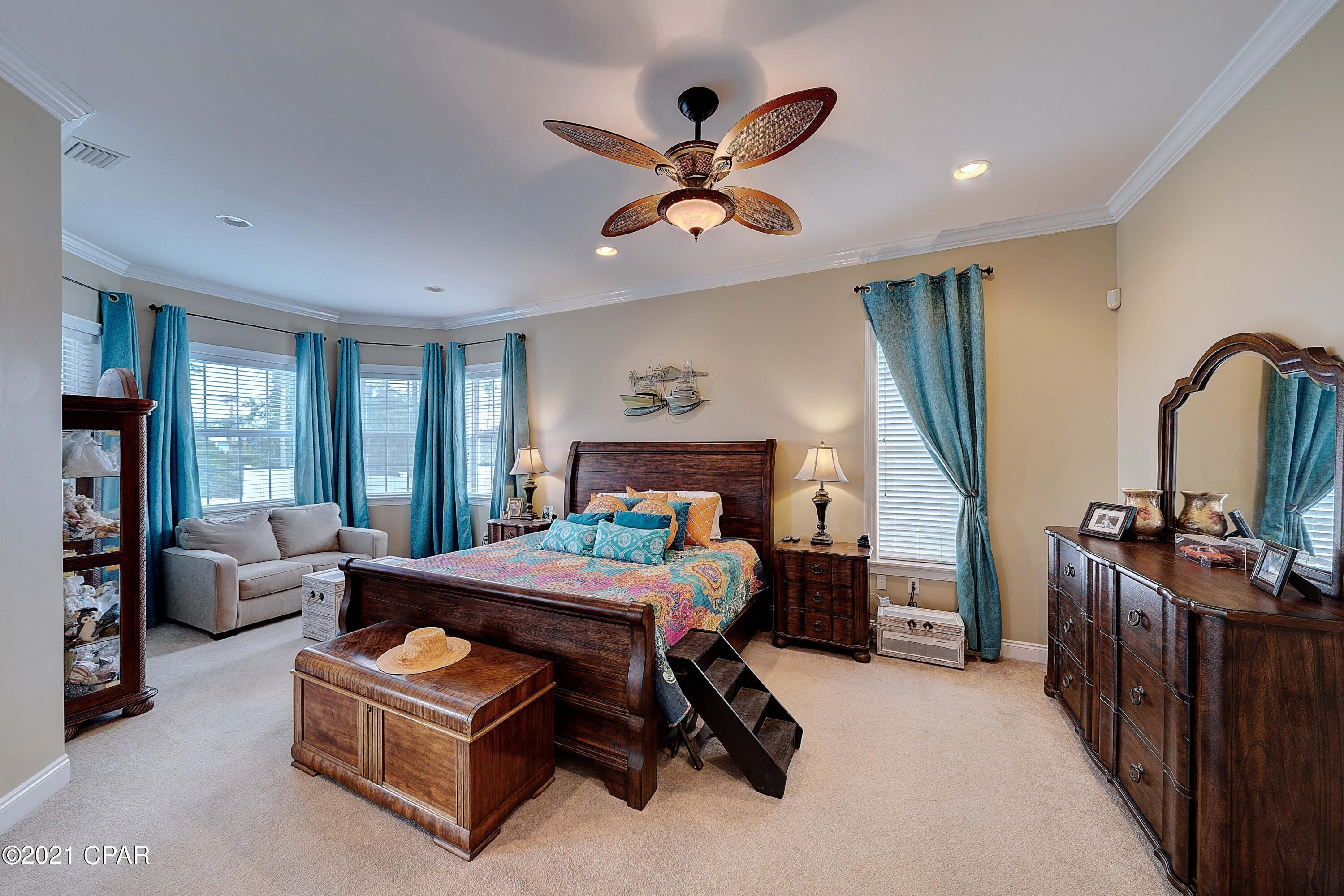 Dolphin Bay Ph I - Residential