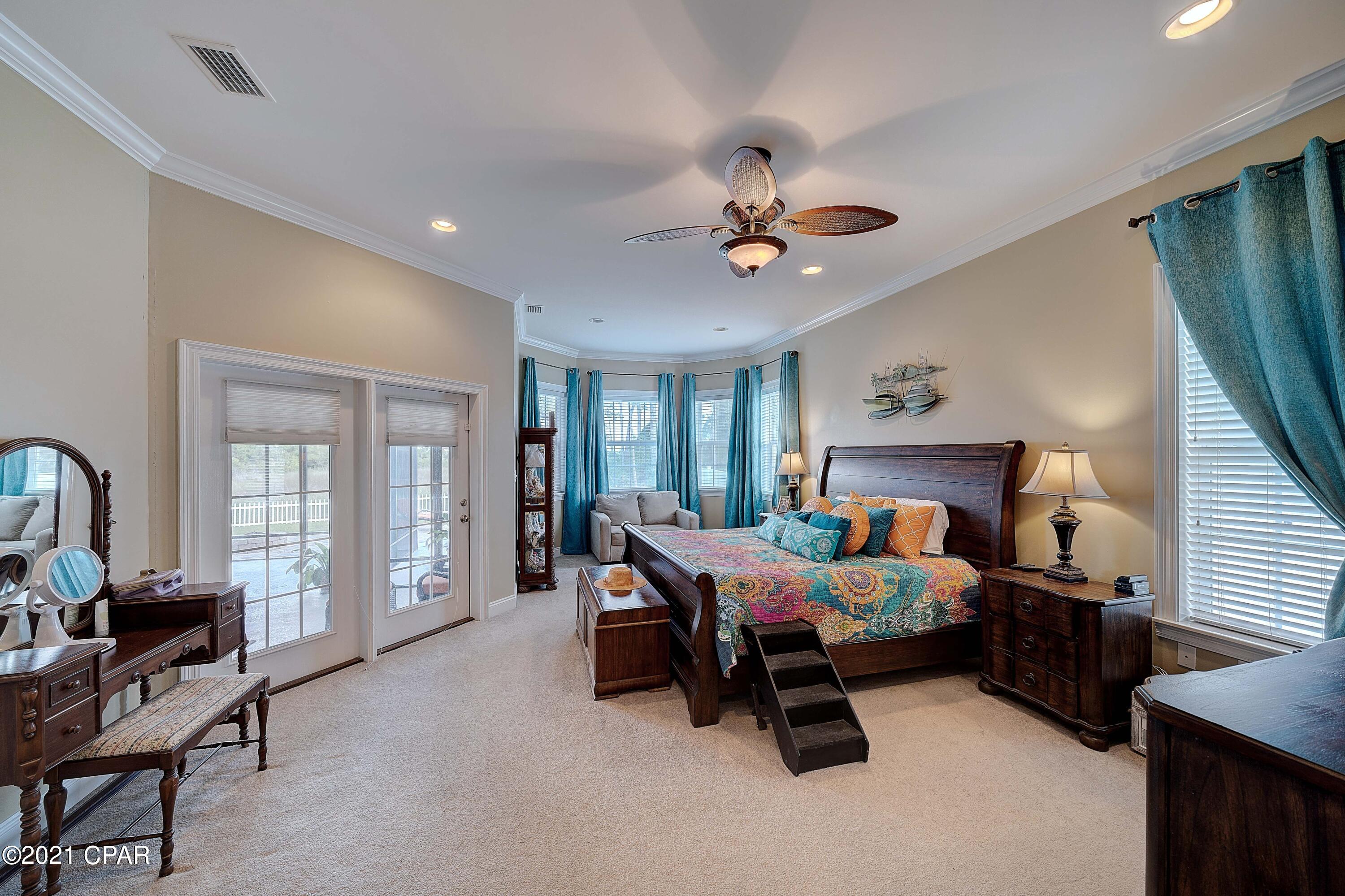 Dolphin Bay Ph I - Residential