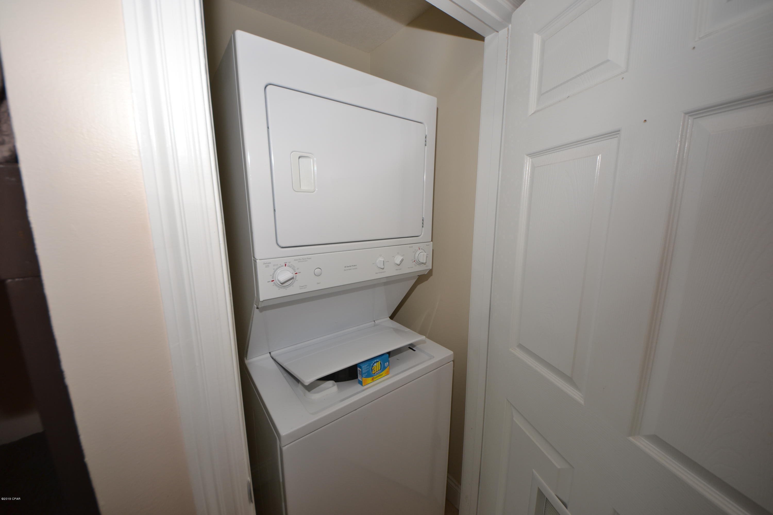 Calypso Towers I - Residential