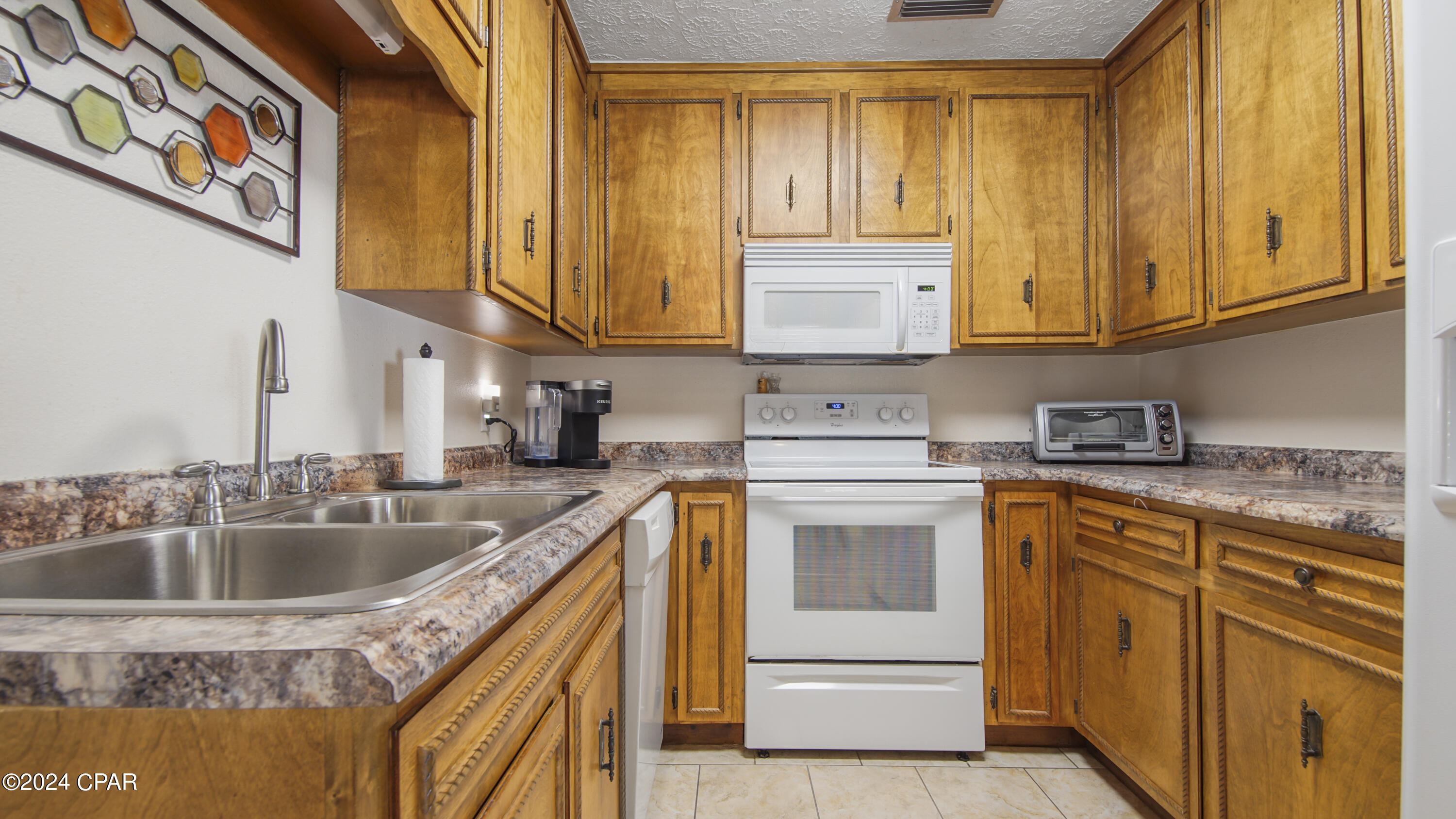Venetian Villa 1st Add Replat - Residential