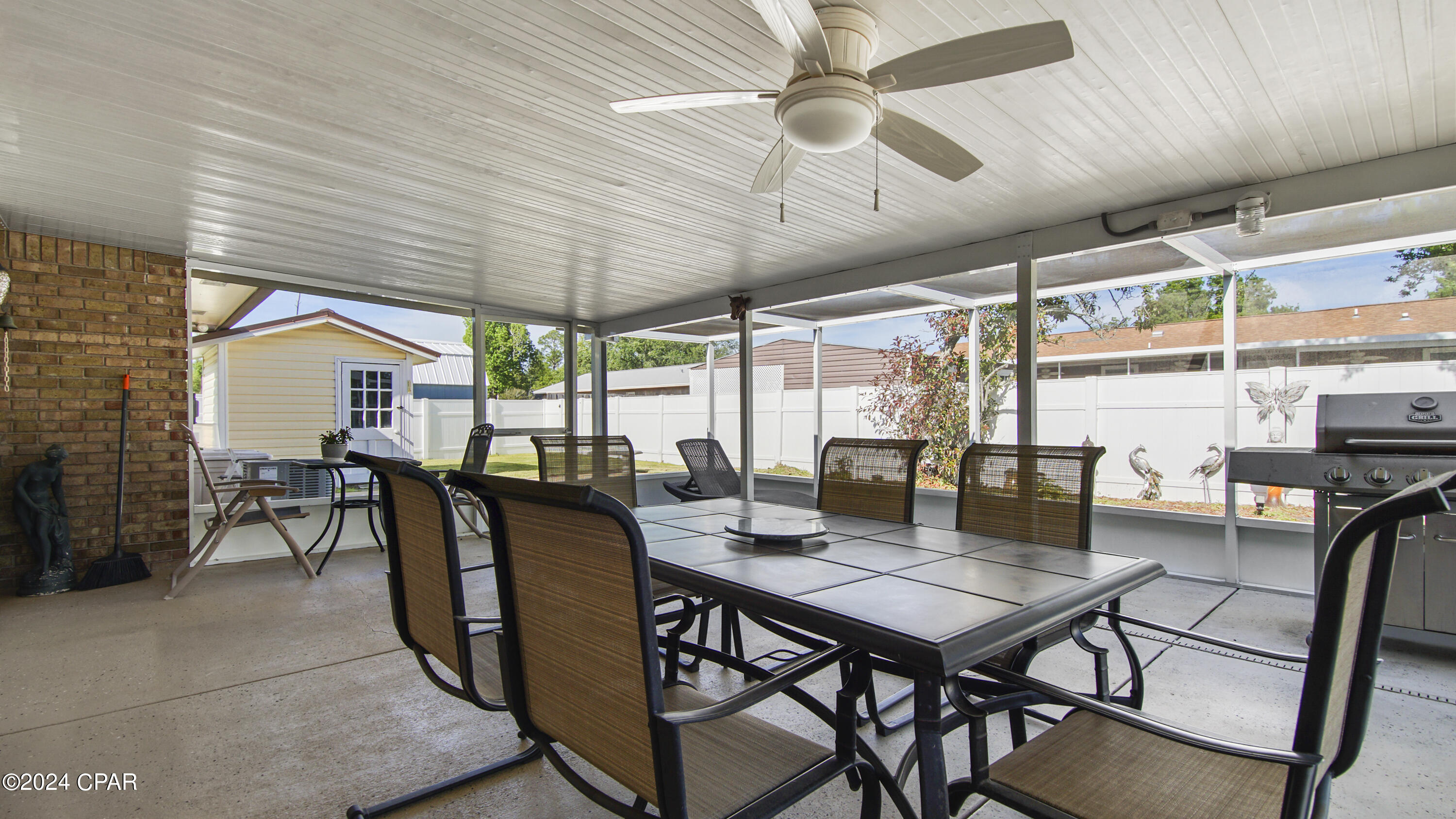 Venetian Villa 1st Add Replat - Residential