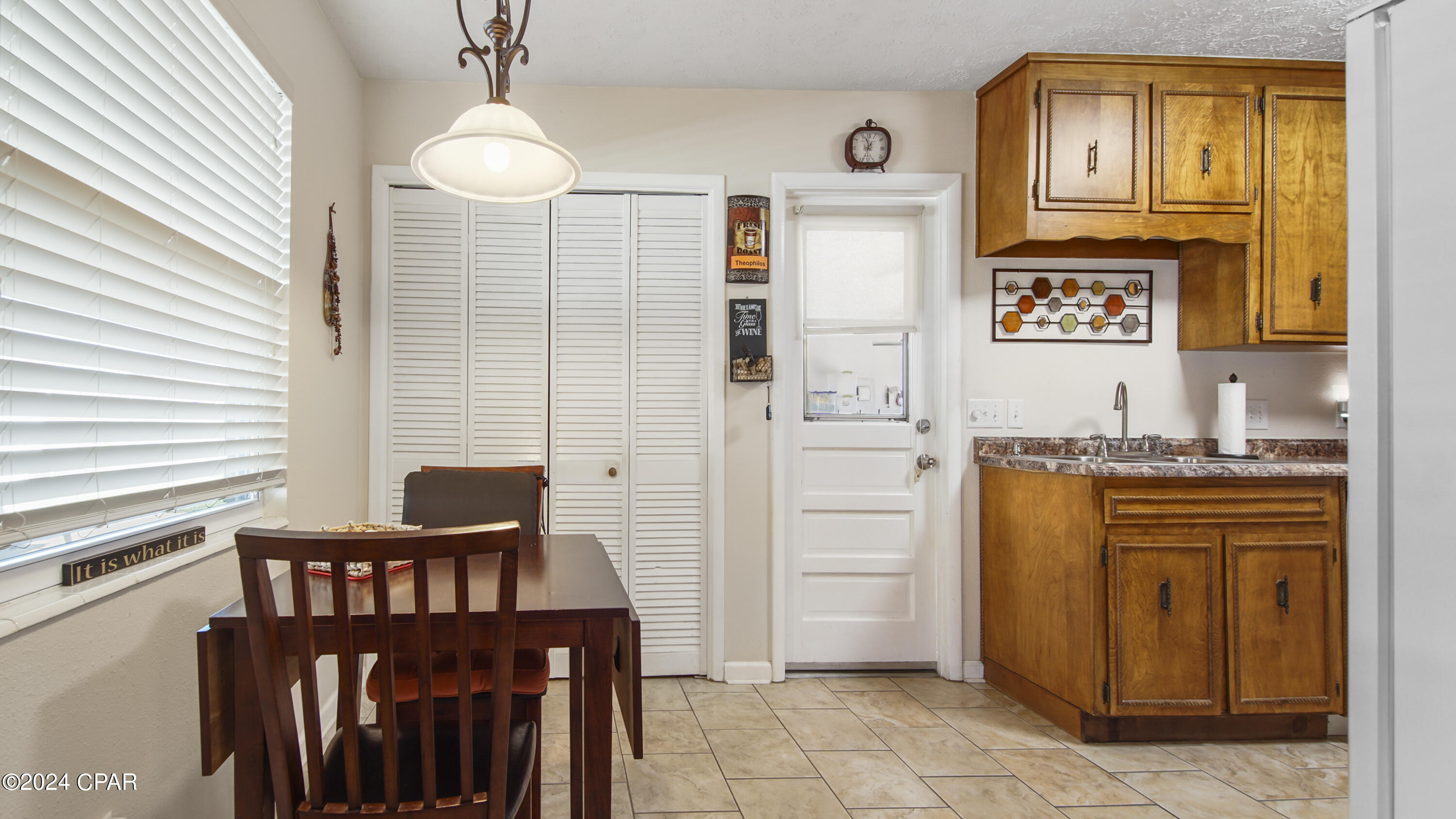 Venetian Villa 1st Add Replat - Residential