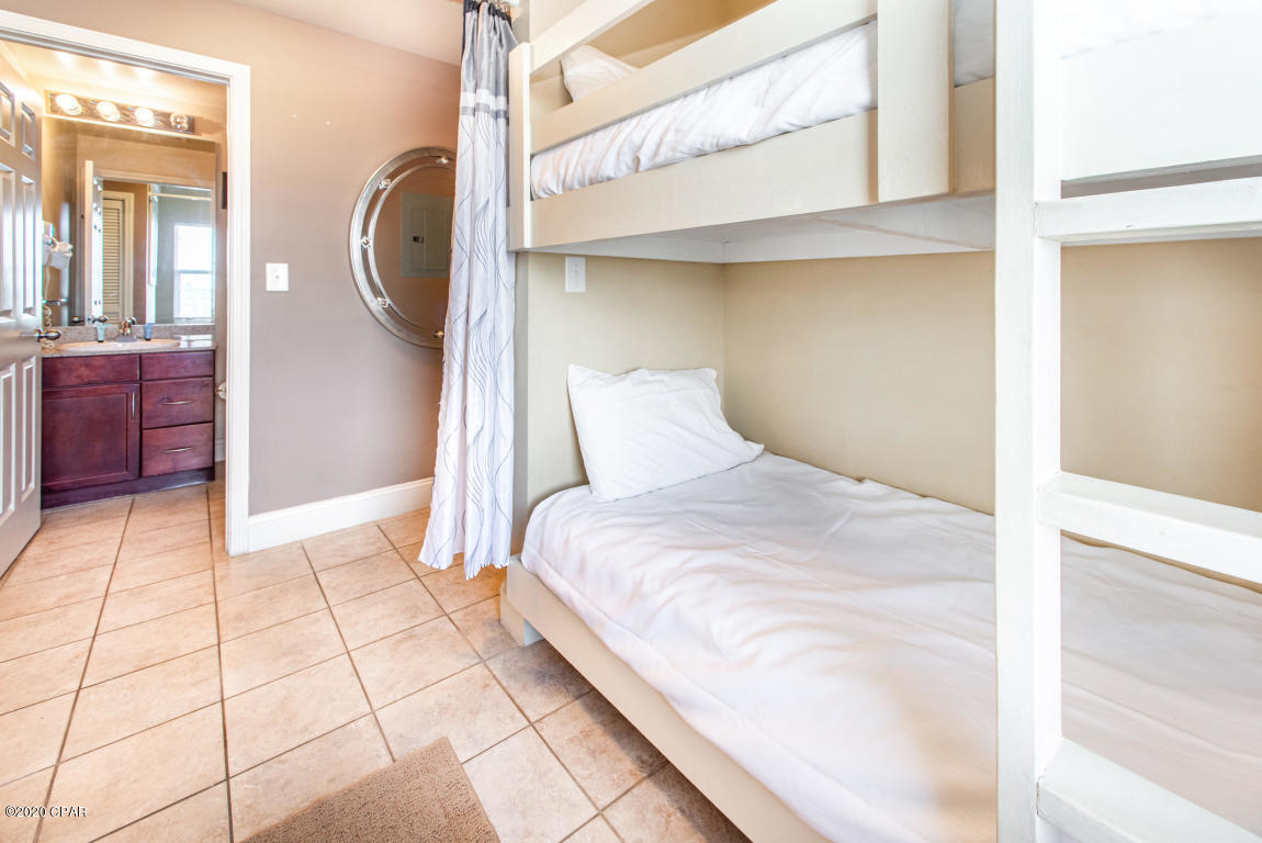 Laketown Wharf - Residential