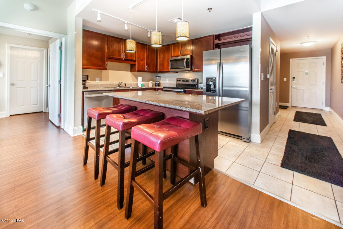 Laketown Wharf - Residential