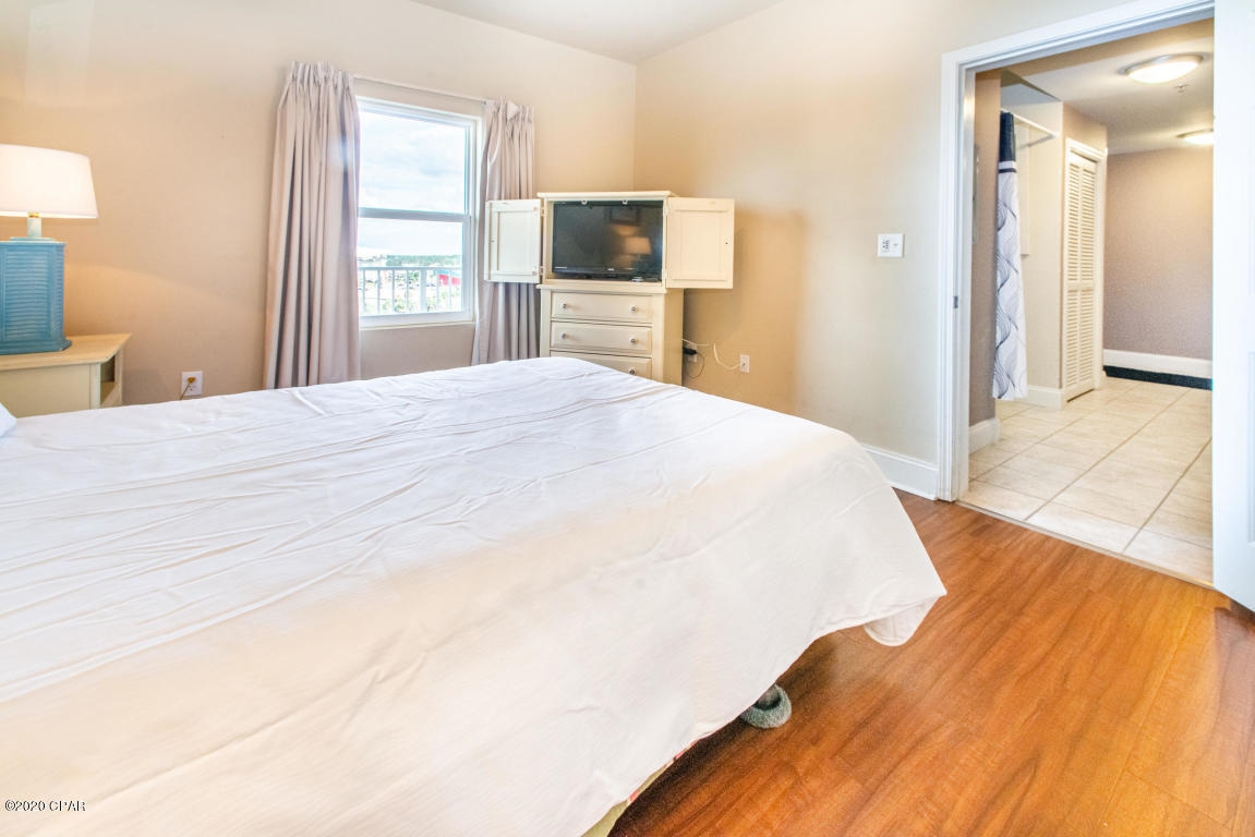 Laketown Wharf - Residential