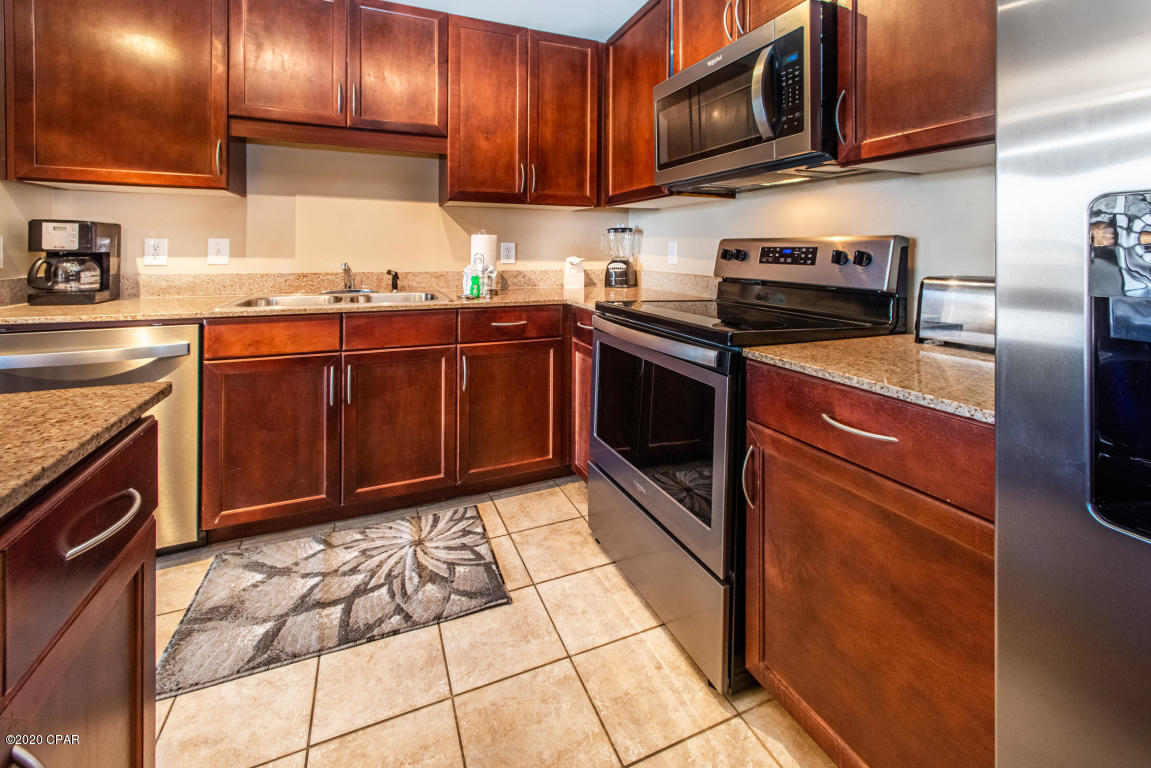 Laketown Wharf - Residential