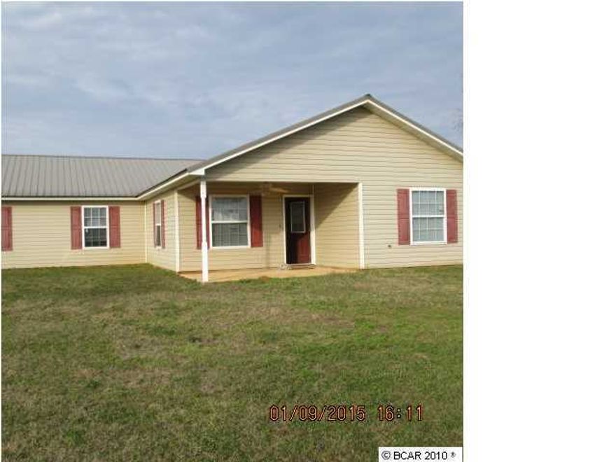 Large lot with this 2005 3bed 2bath home. This home has new carpet and laminated flooring. Nice quite neighborhood. Seller will offer an allowance up to $500 to owner occupant Buyer's purchase of a home warranty of their choice. IN ADDITION to normal Buyer closing costs, Buyer pays Doc Stamps on the Deed, closing service fee of $250, electronic recording fee of $27. Seller does not complete mold or problem drywall remediation or provide any type of clearance or certification to the buyer. If asking for closing cost assistance the maximum considered is 3% of the purchase price for owner occupants. Closing cost assistance cannot go towards transfer taxes (doc stamps on the deed or mortgage) association transfer fees, or any prepaid expenses. Investor sales are not eligible for buyer closing cost assistance. All High Bids will be subject to Seller's approval and the Seller reserves the right to reject any bid.