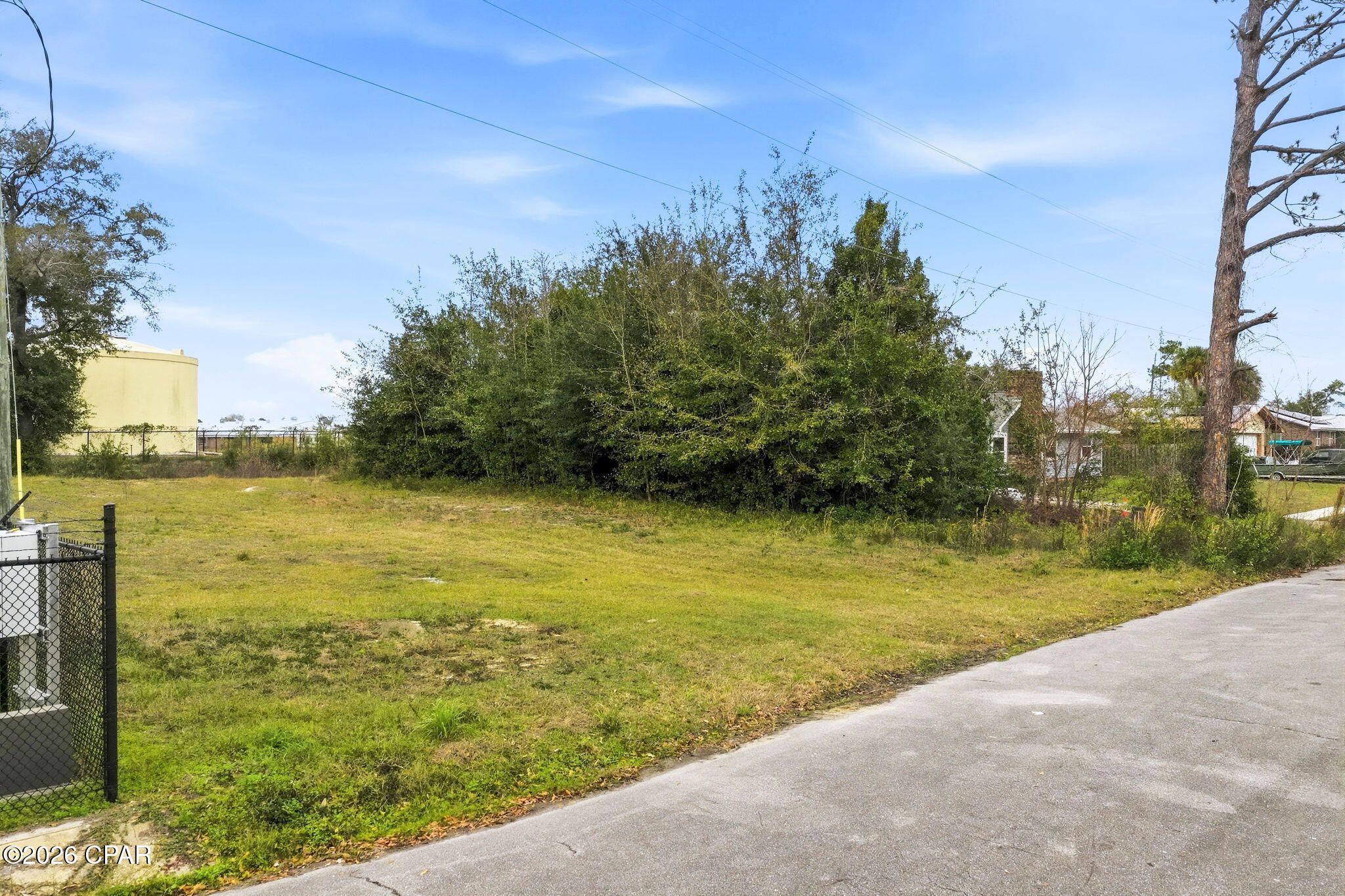 Belaire Estates Replat - Land