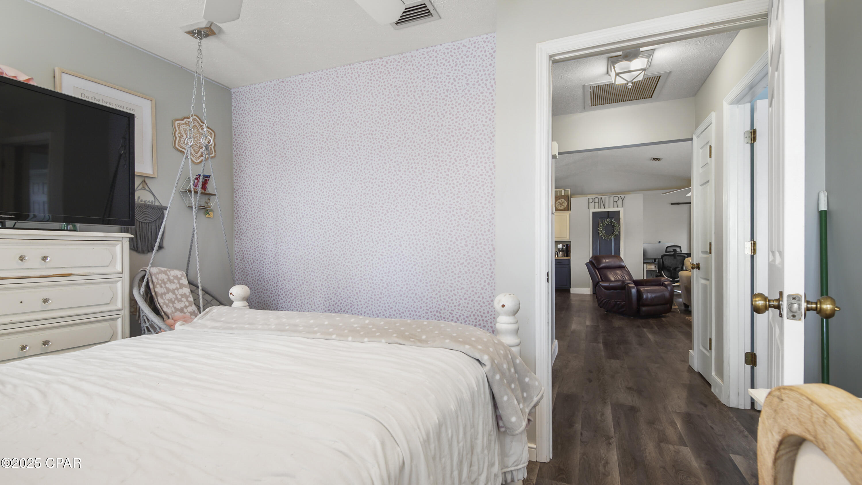 Lake Forest Estates - Residential