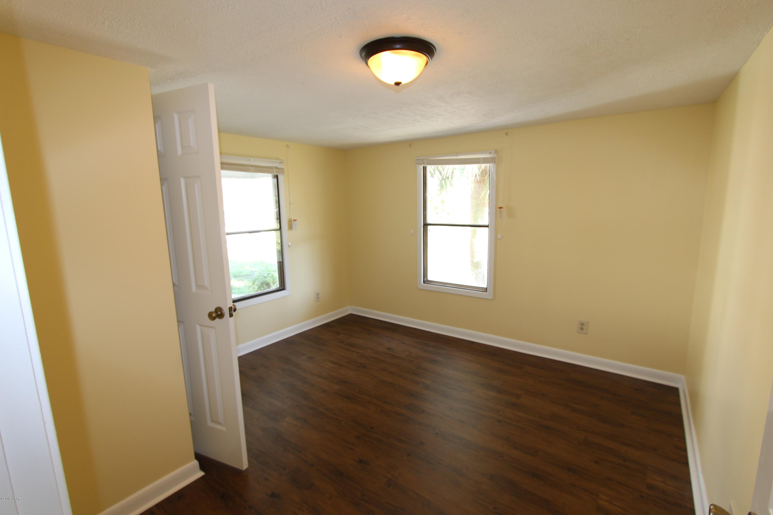 North Lagoon Oaks - Residential