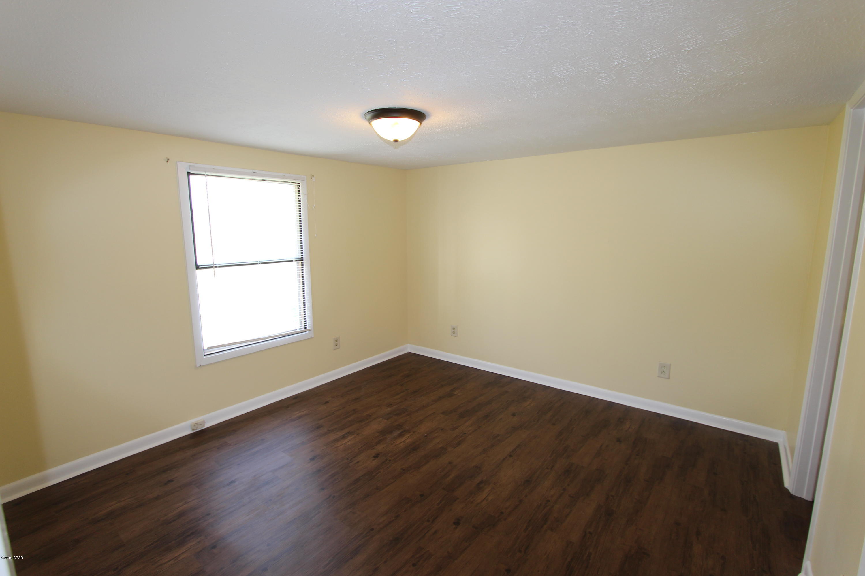 North Lagoon Oaks - Residential