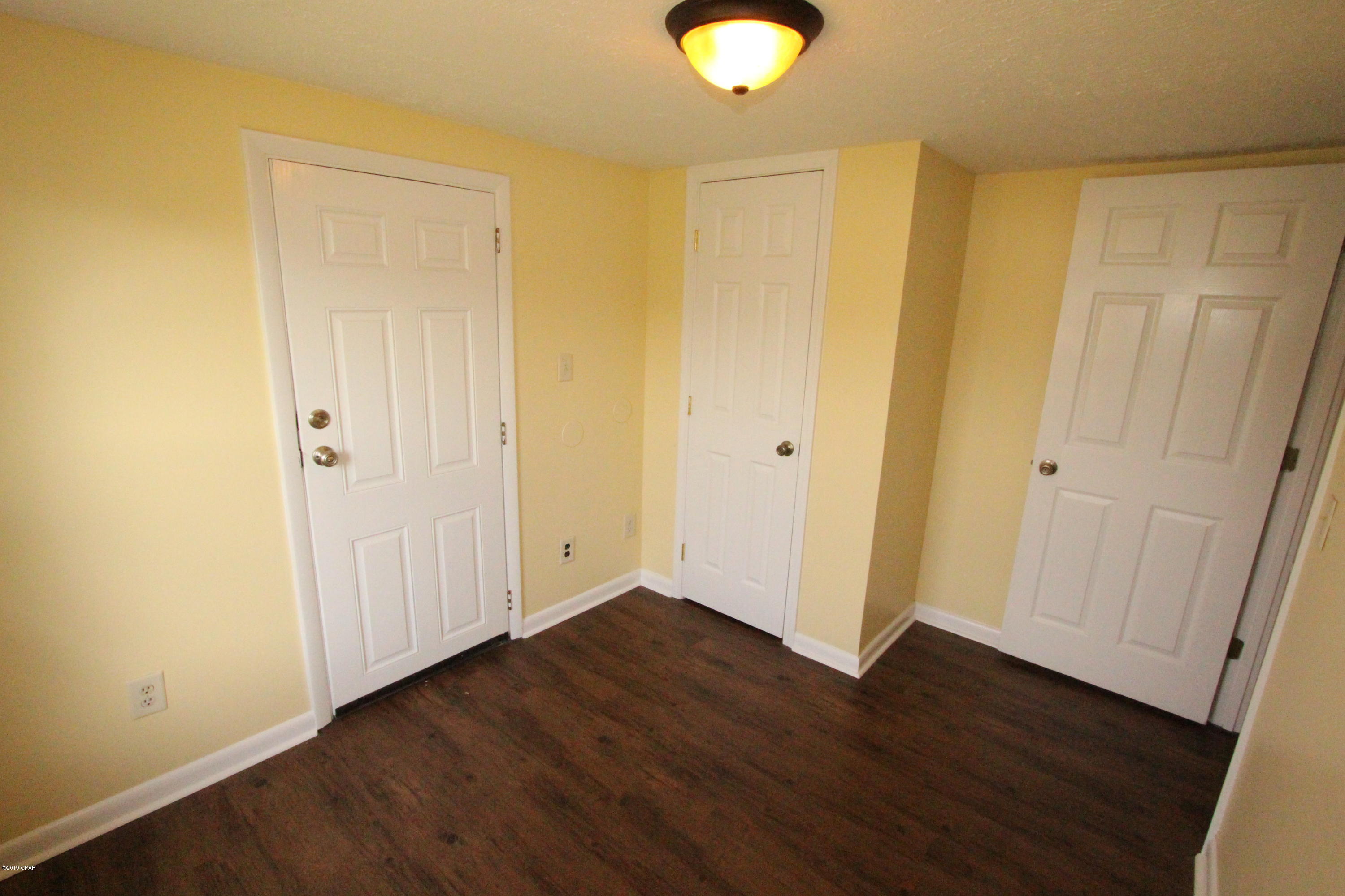 North Lagoon Oaks - Residential