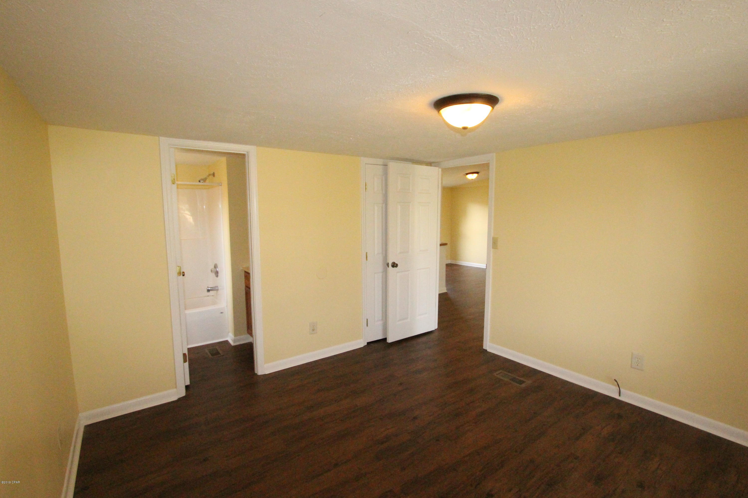 North Lagoon Oaks - Residential