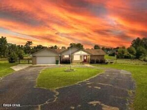 A home in Marianna