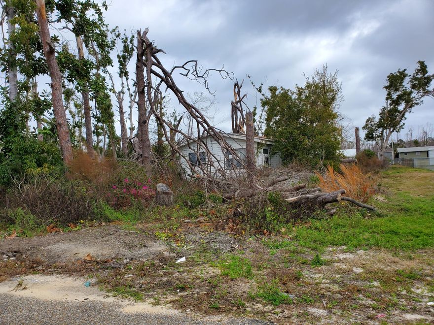 Super Value! Large partially fenced 2 lot parcel with well, 2 sewage hookups, city water available, an added power pole and 2 physical addresses 922 & 924 Taylor Dr. 2 lots are offered for $23900. High and dry and very convenient to Wal-Mart, shopping, restaurants, churches, schools, etc. Located in FEMA zone X, minimal risk area where flood insurance is not mandatory. All information is to the best of our knowledge and verification is recommended. Priced for quick sale.  No Value to existing structure.