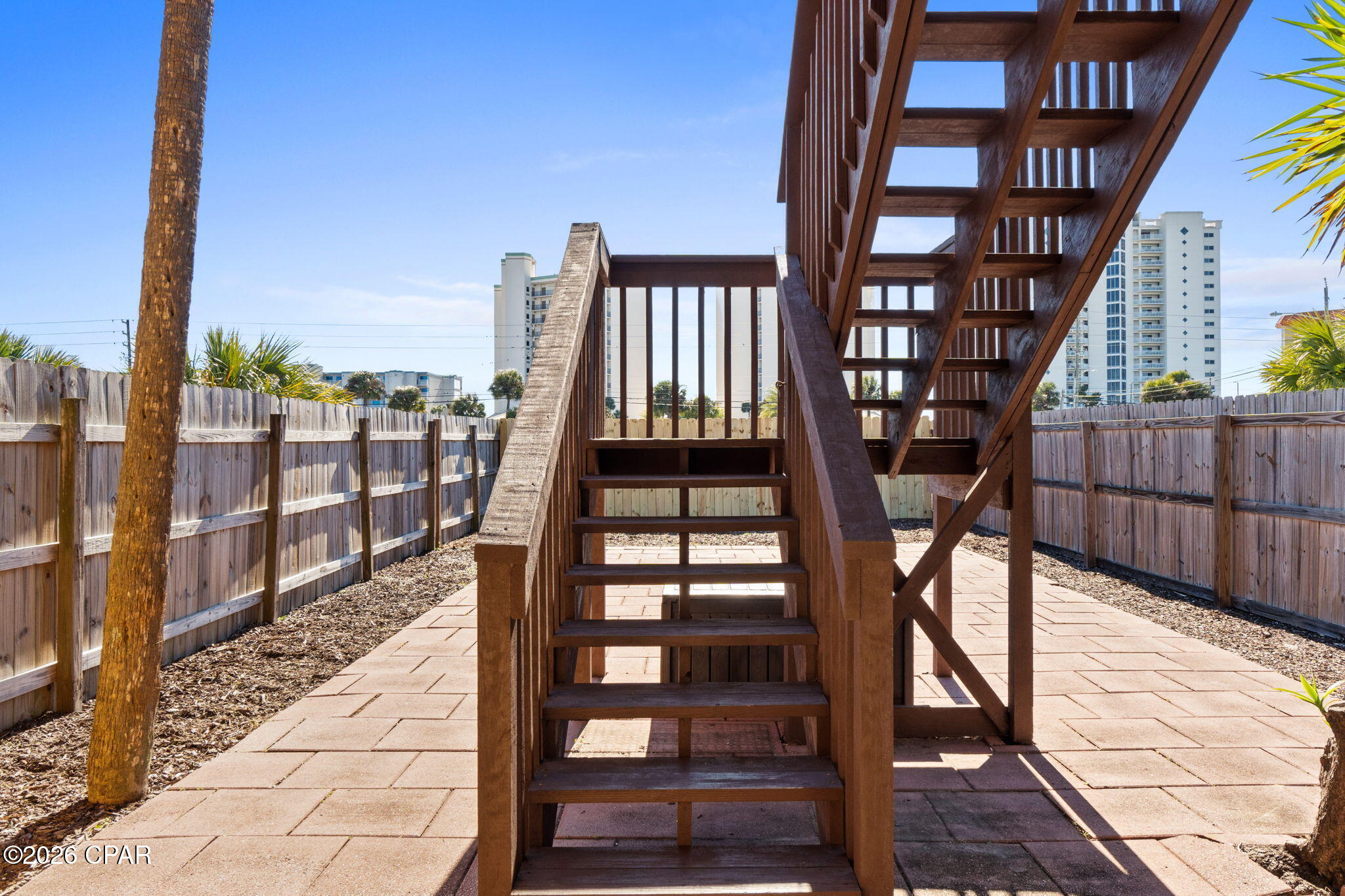 Summerwinds Condo - Residential