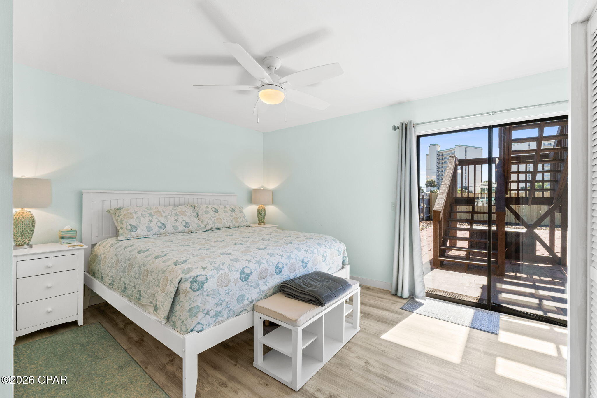 Summerwinds Condo - Residential