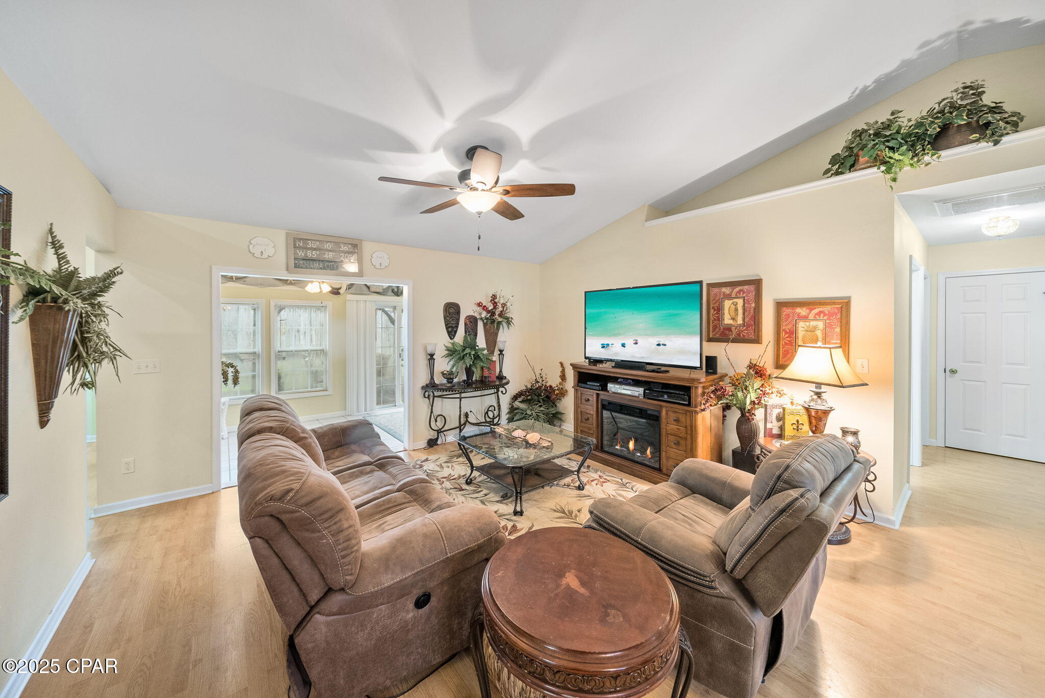 Suntime Beach U-1 - Residential