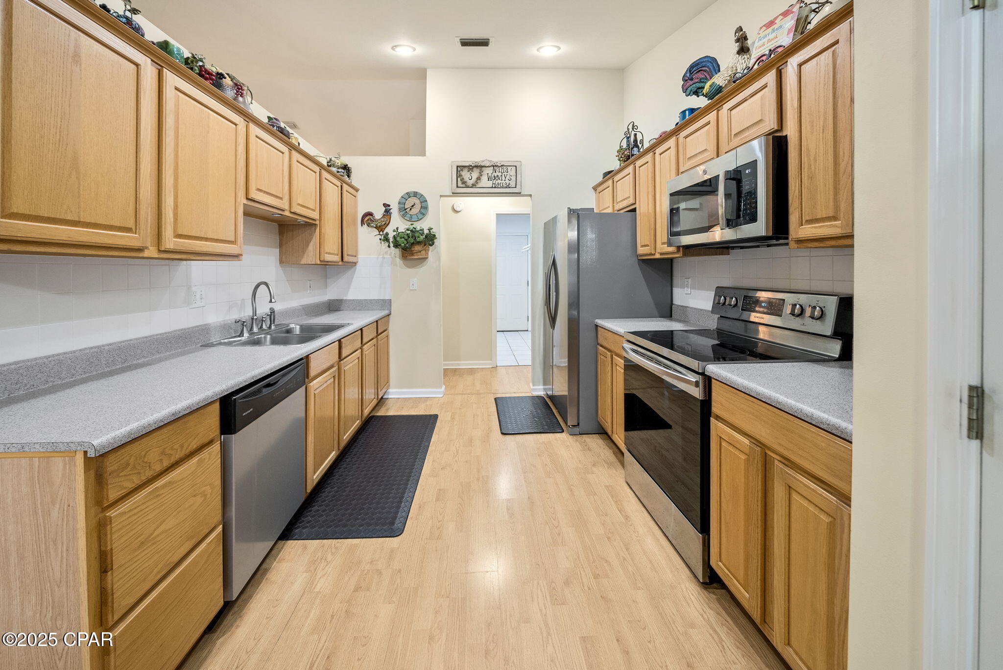 Suntime Beach U-1 - Residential