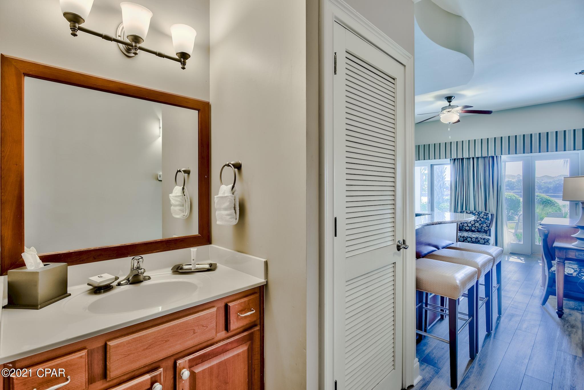 Carillon Beach Inn - Residential