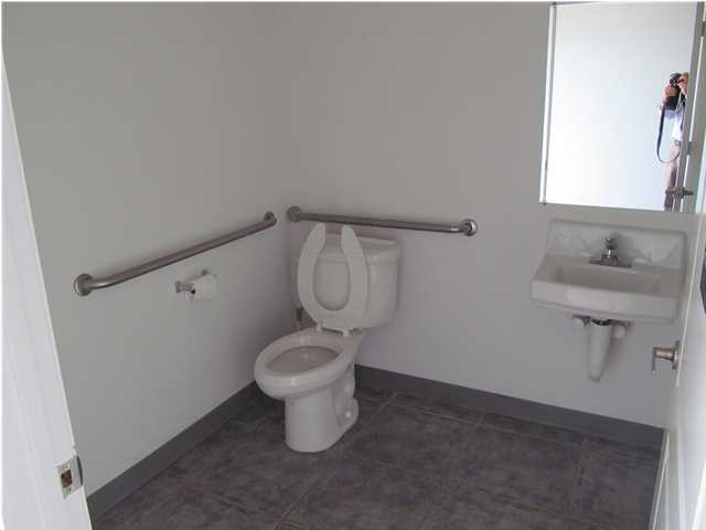 No Named Subdivision - Commercial Lease