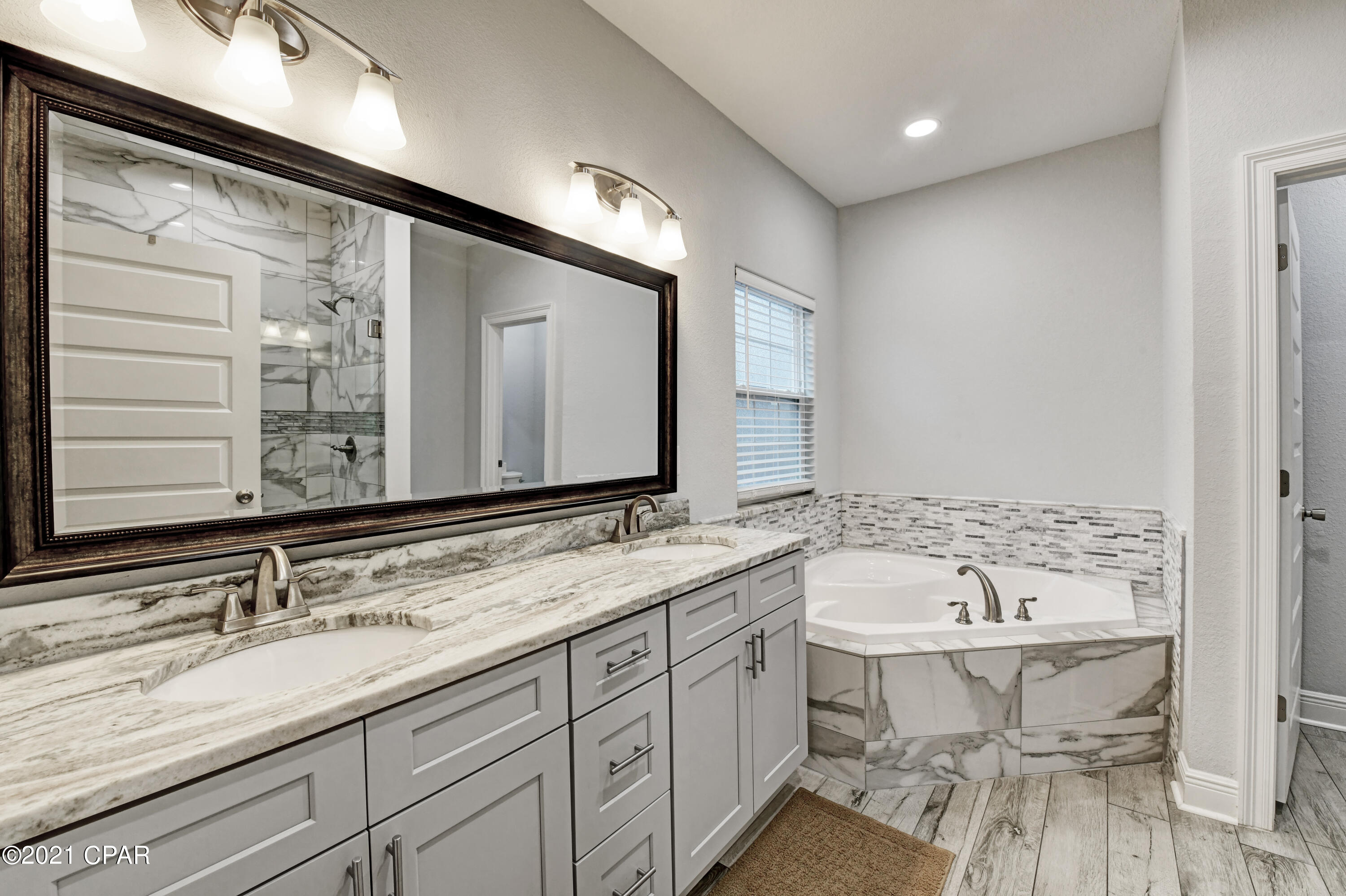 Biltmore Beach 1st Add - Residential