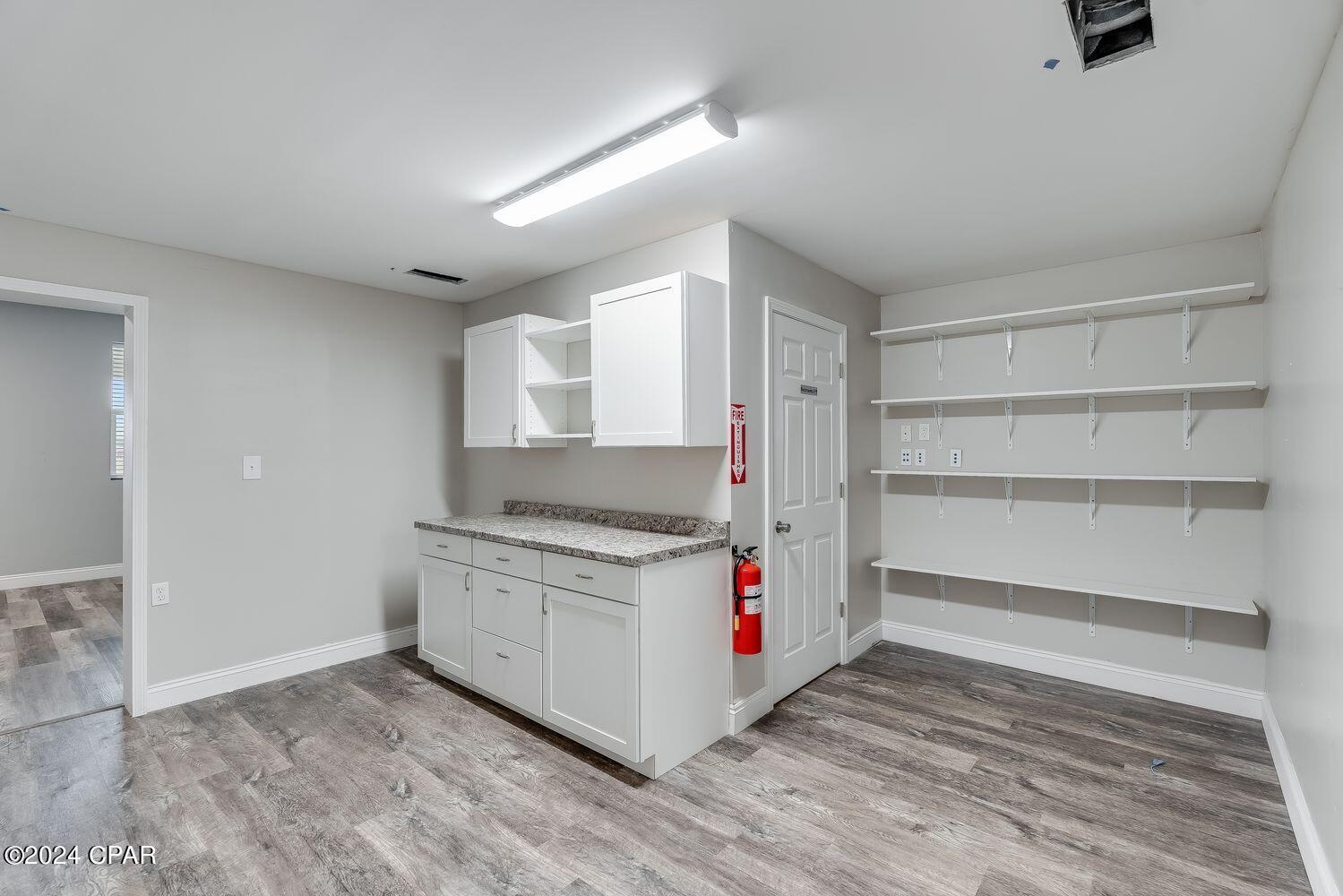 Highland City - Commercial Sale