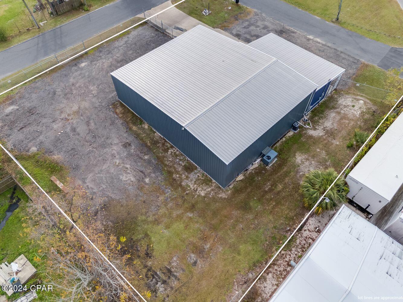 Highland City - Commercial Sale