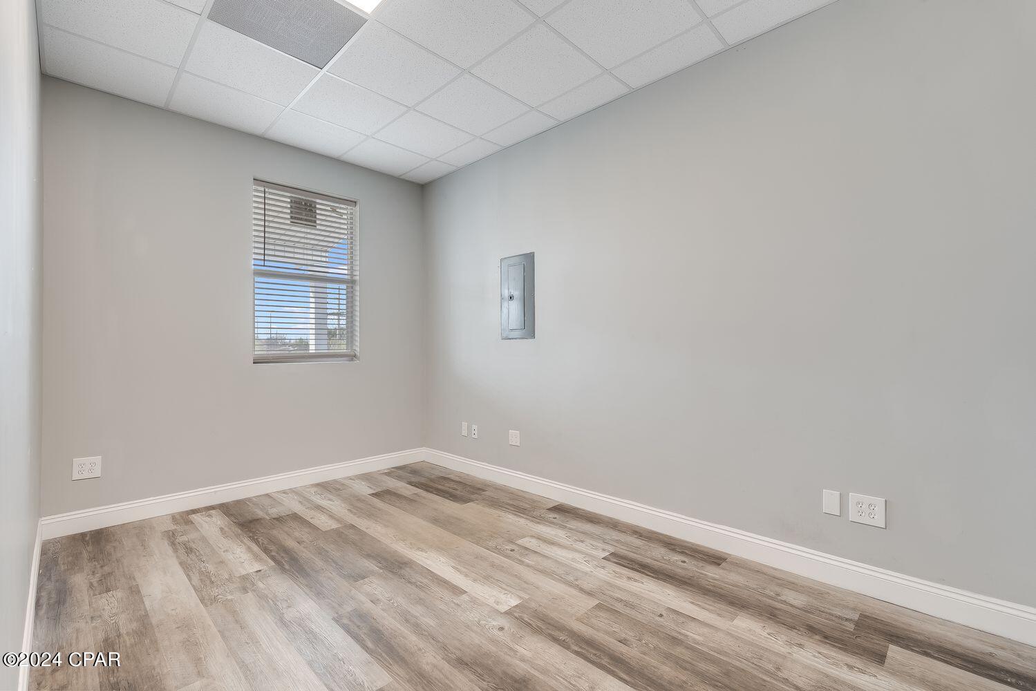 Highland City - Commercial Sale