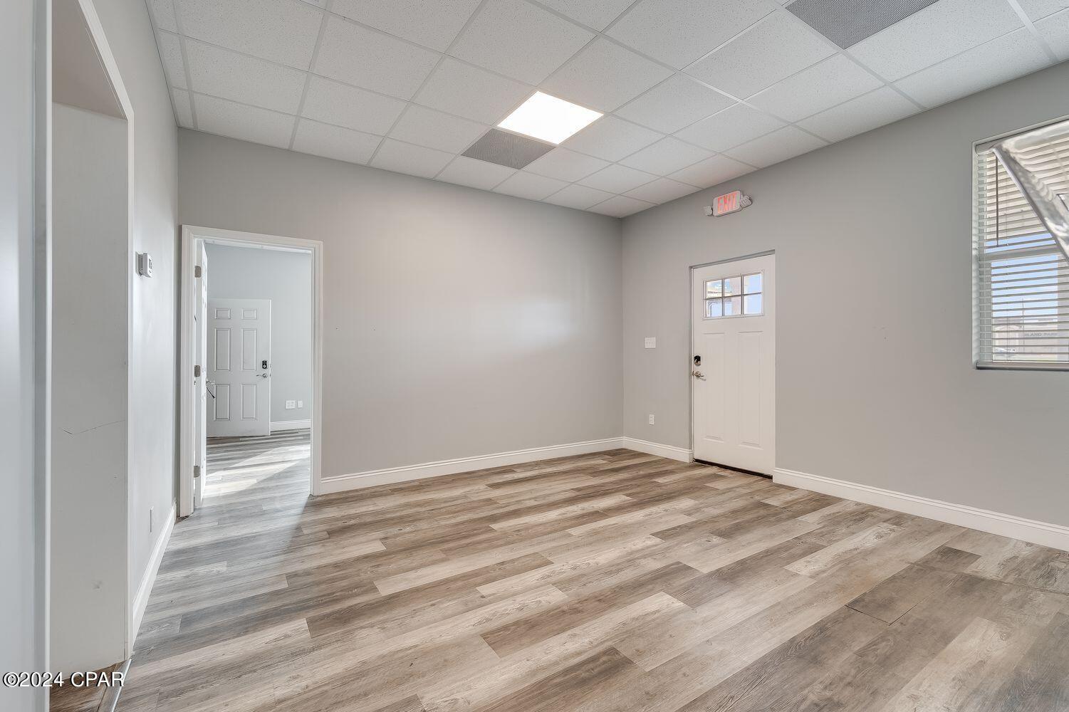 Highland City - Commercial Sale