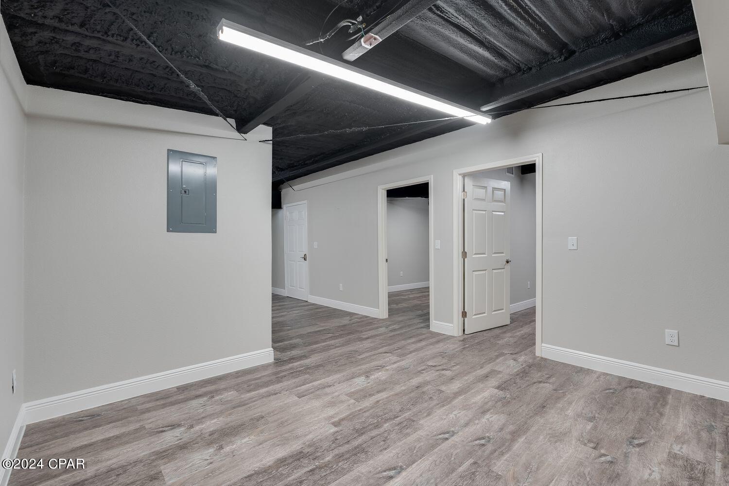 Highland City - Commercial Sale