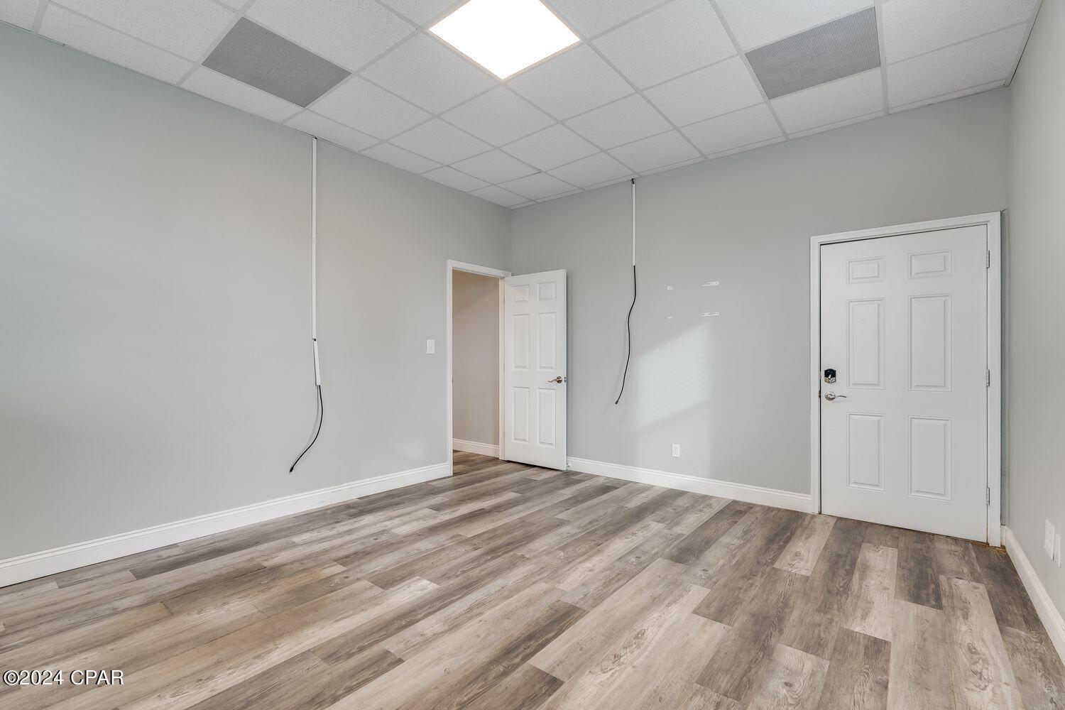 Highland City - Commercial Sale