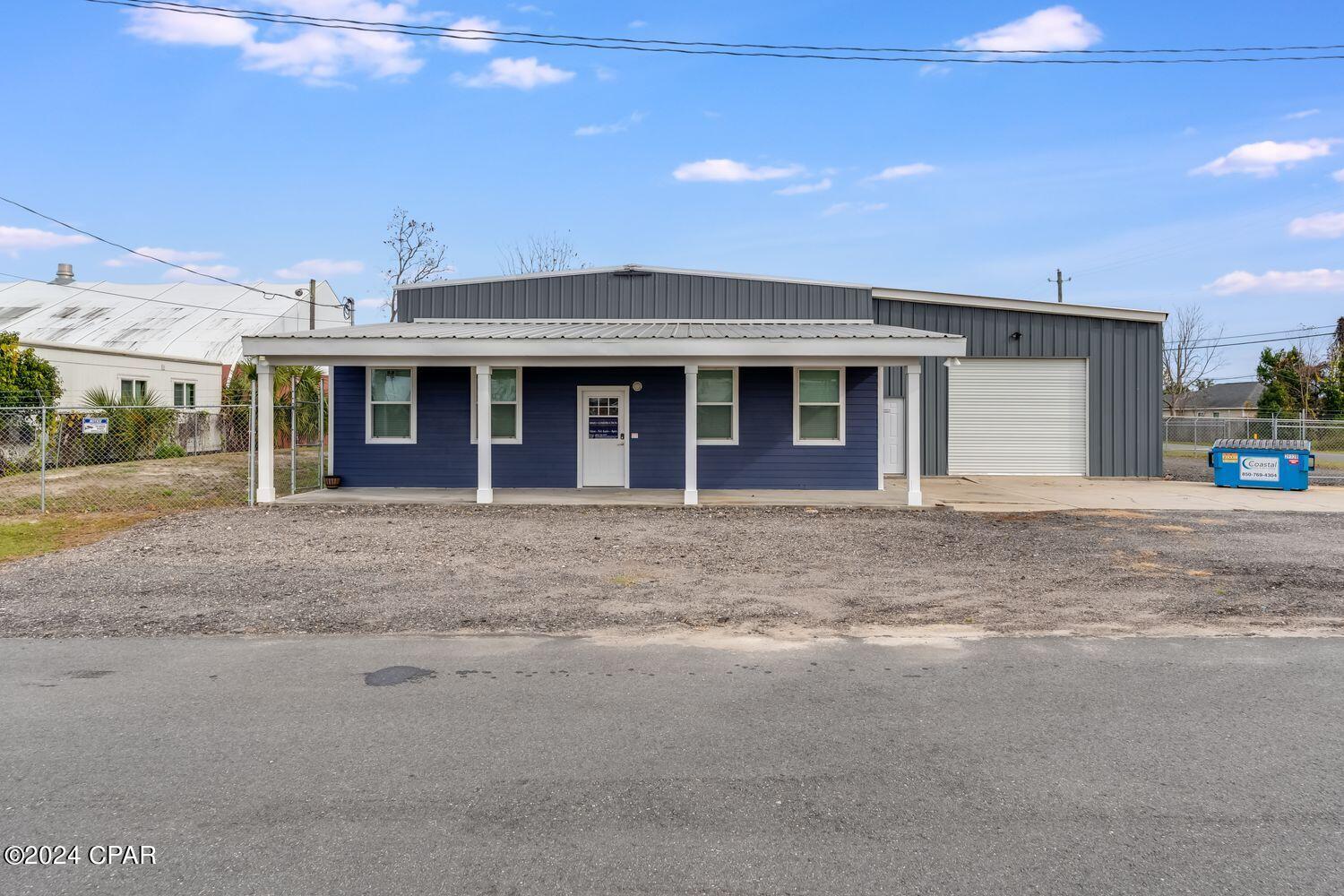 Highland City - Commercial Sale