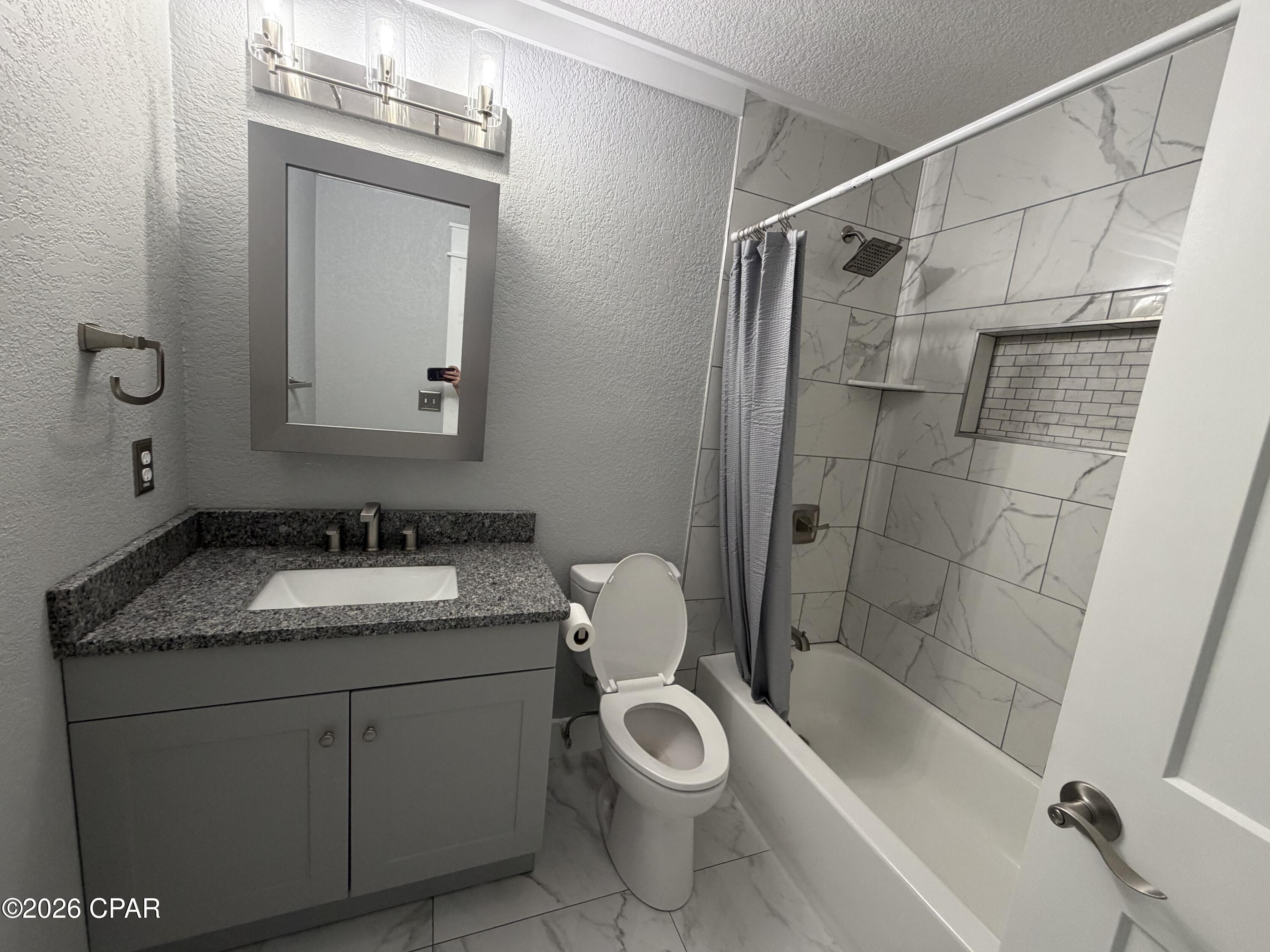 Grand Ridge - Residential