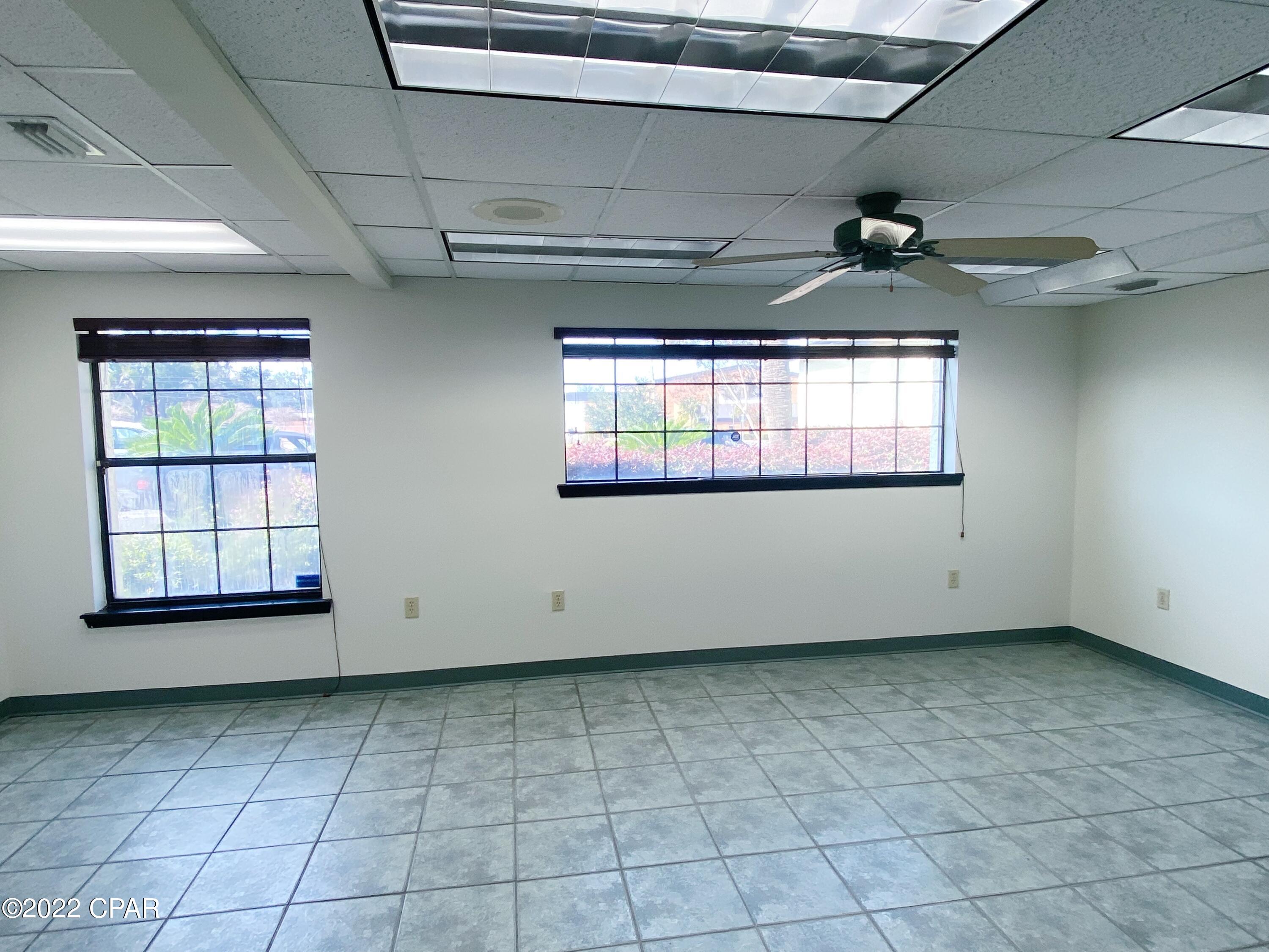 [No Recorded Subdiv] - Commercial Lease