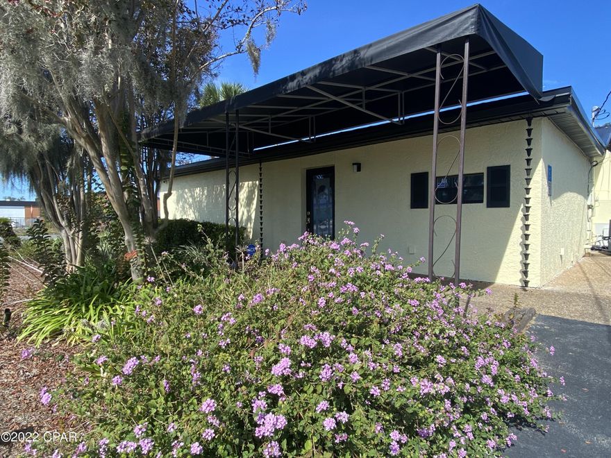 Commercial office space for rent in the heart of St. Andrews with AMAZING road frontage and visibility! This property includes a large open room with three additional rooms with sinks, and (1) restroom. Formally a salon, includes plenty of electrical outlets. This space would be perfect for a salon, fitness/dance studio, or any other office/commercial space. Located directly across from the Grocery Outlet and Welcome to St. Andrews sign, your business sign is sure to catch eyes! All utilities to be split with landlord in neighboring unit. Available May 2026.