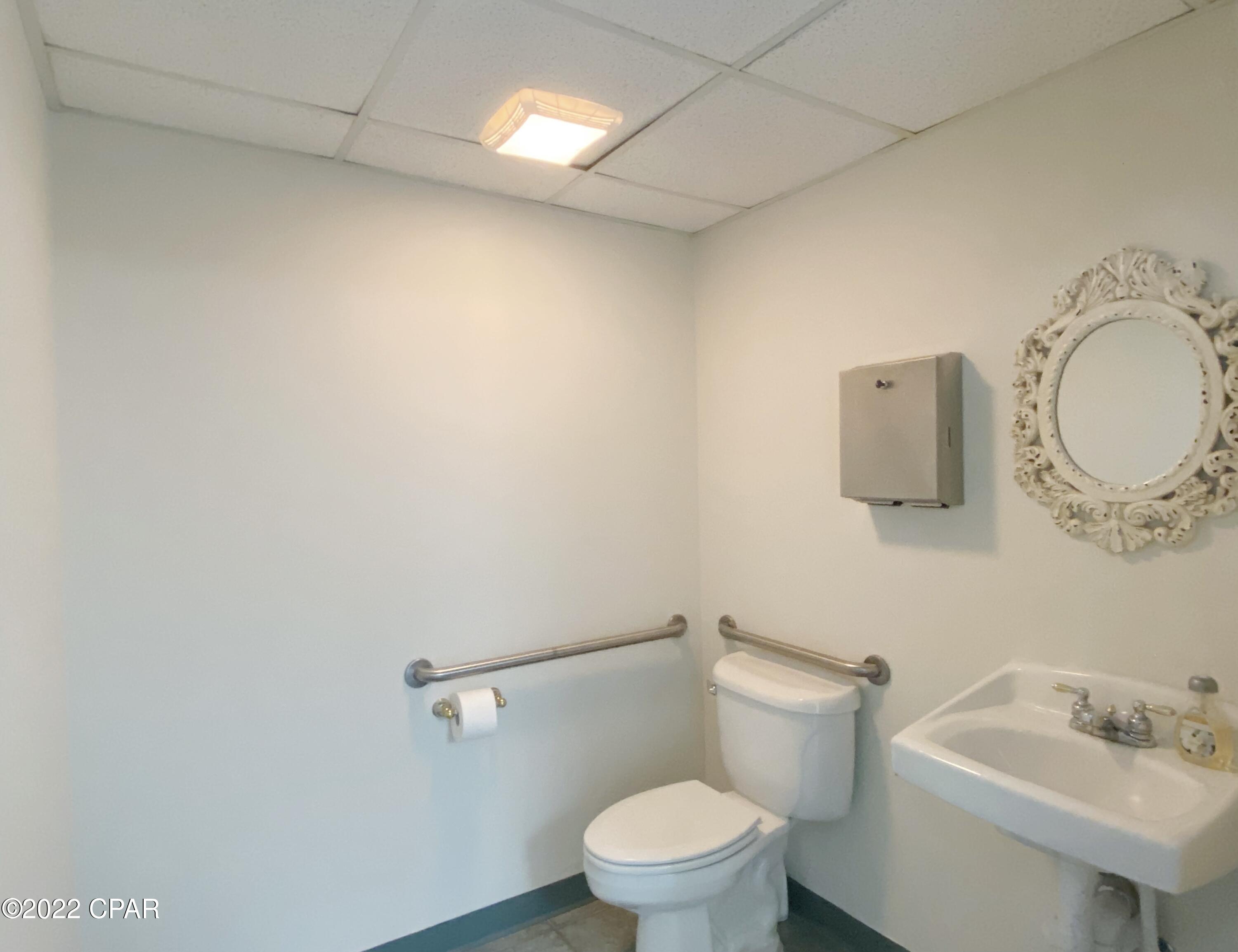 [No Recorded Subdiv] - Commercial Lease