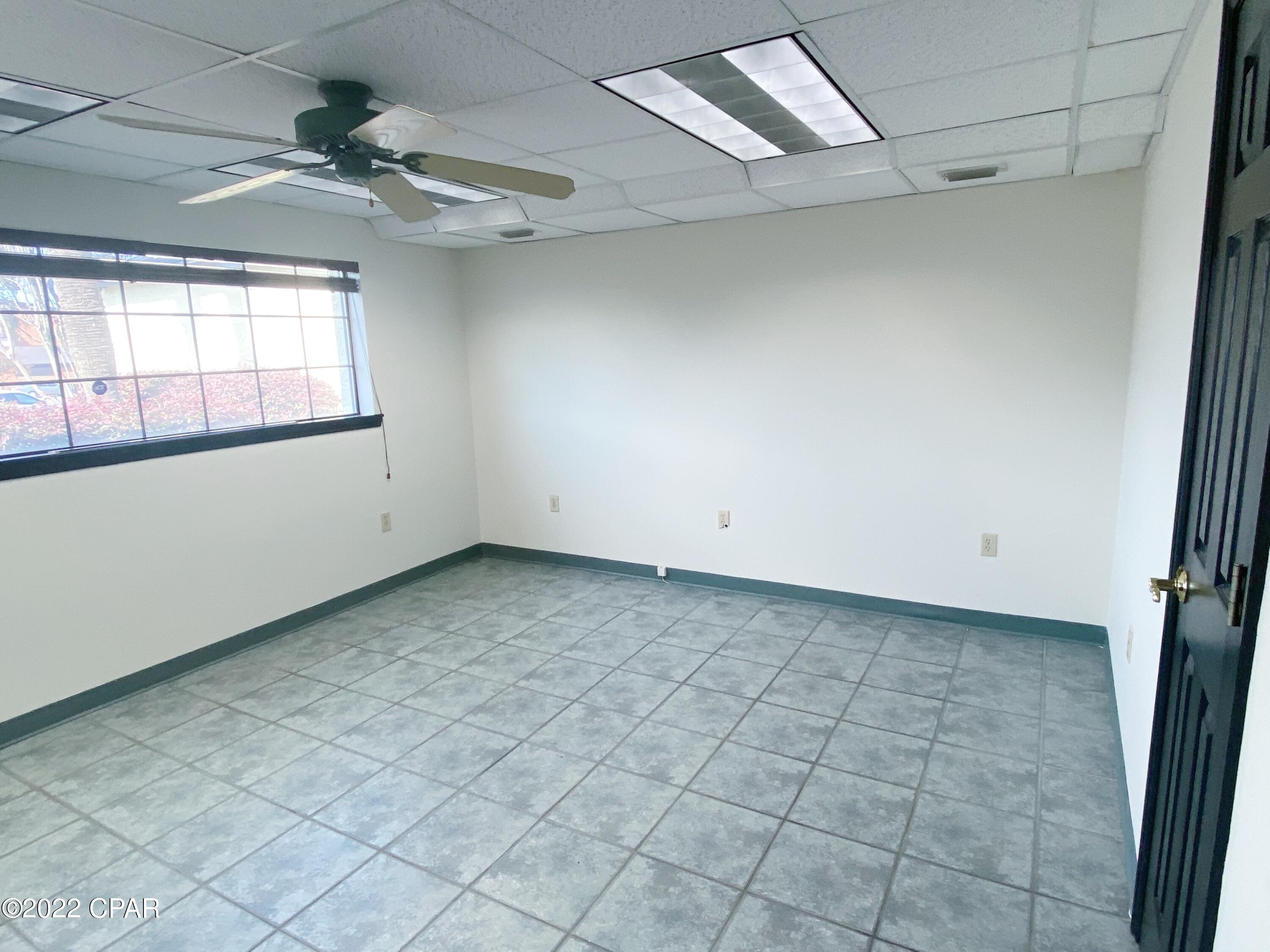 [No Recorded Subdiv] - Commercial Lease