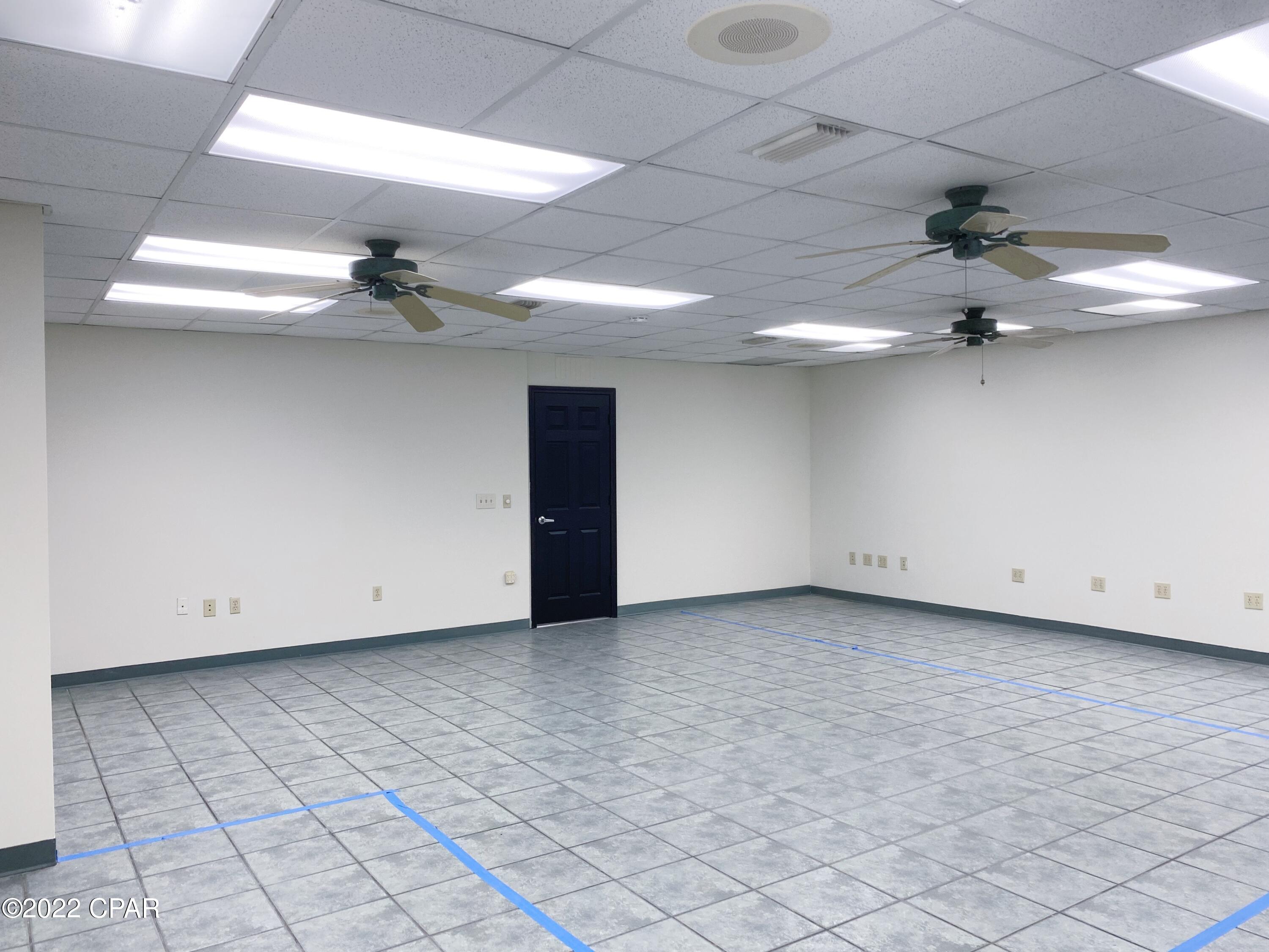 [No Recorded Subdiv] - Commercial Lease