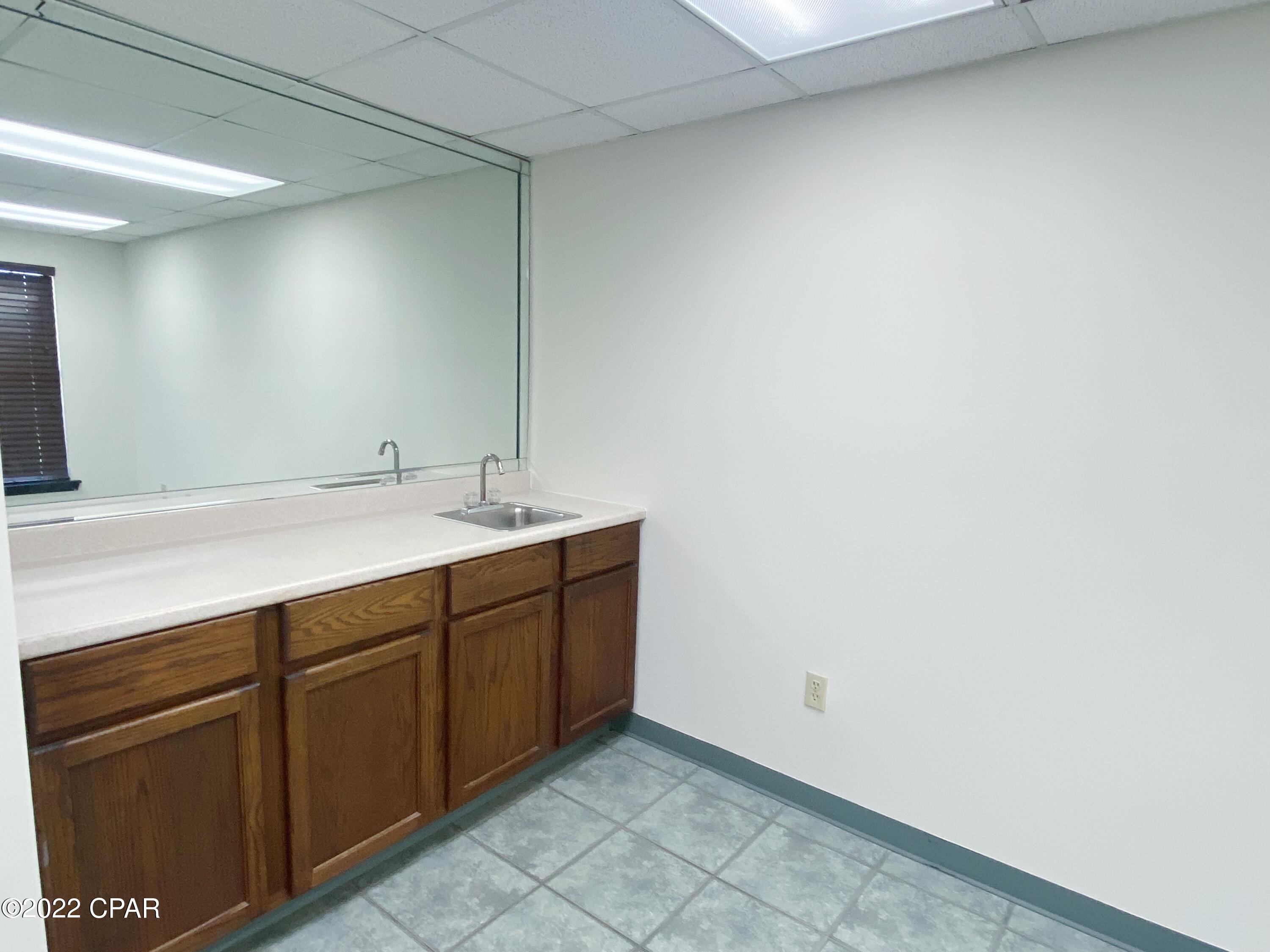 [No Recorded Subdiv] - Commercial Lease