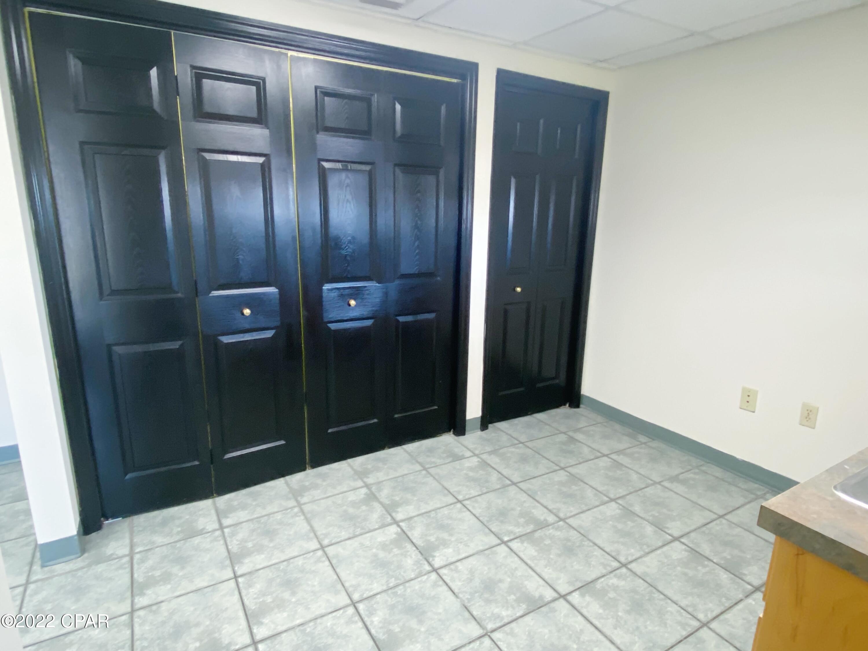 [No Recorded Subdiv] - Commercial Lease