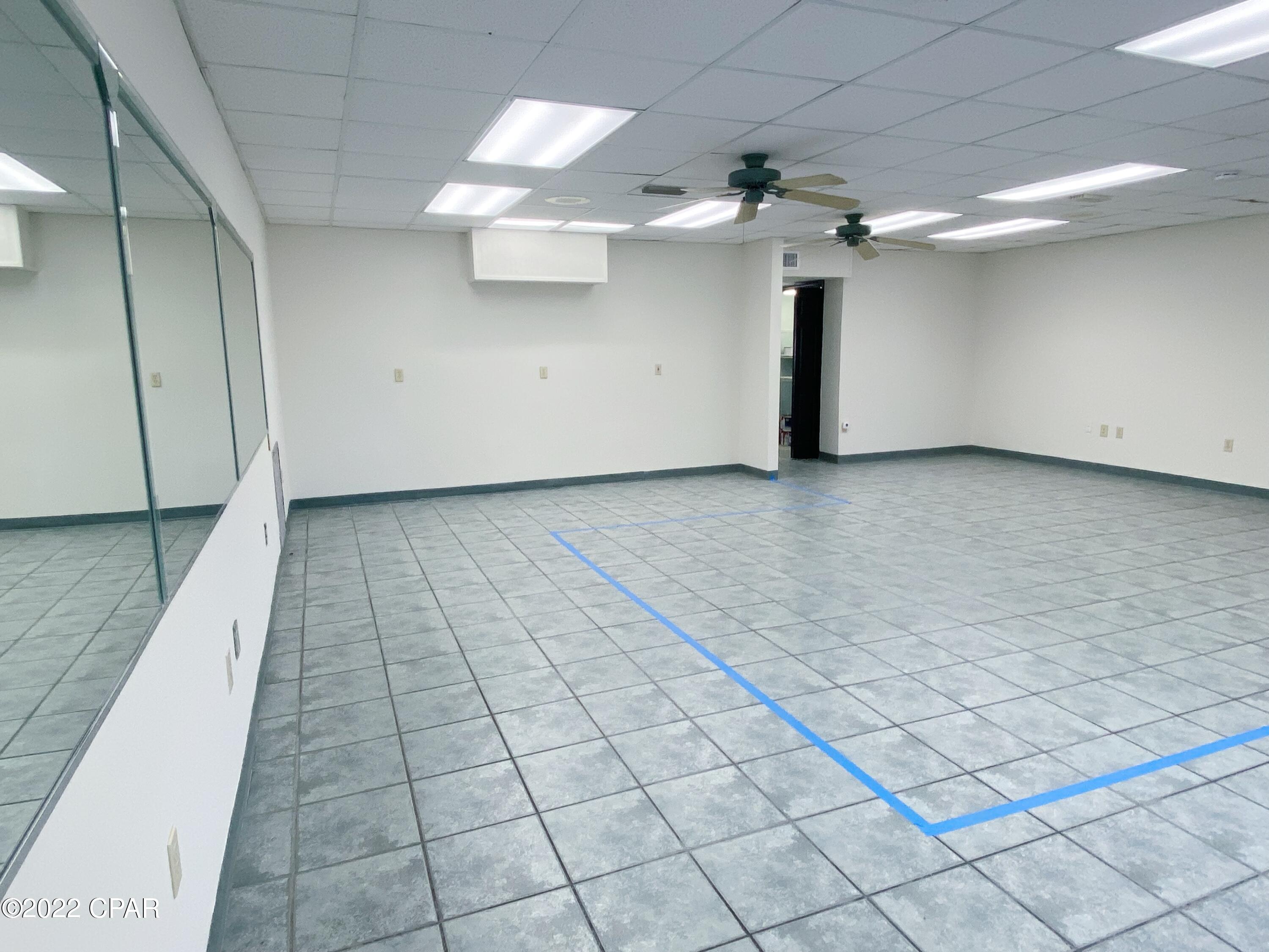 [No Recorded Subdiv] - Commercial Lease