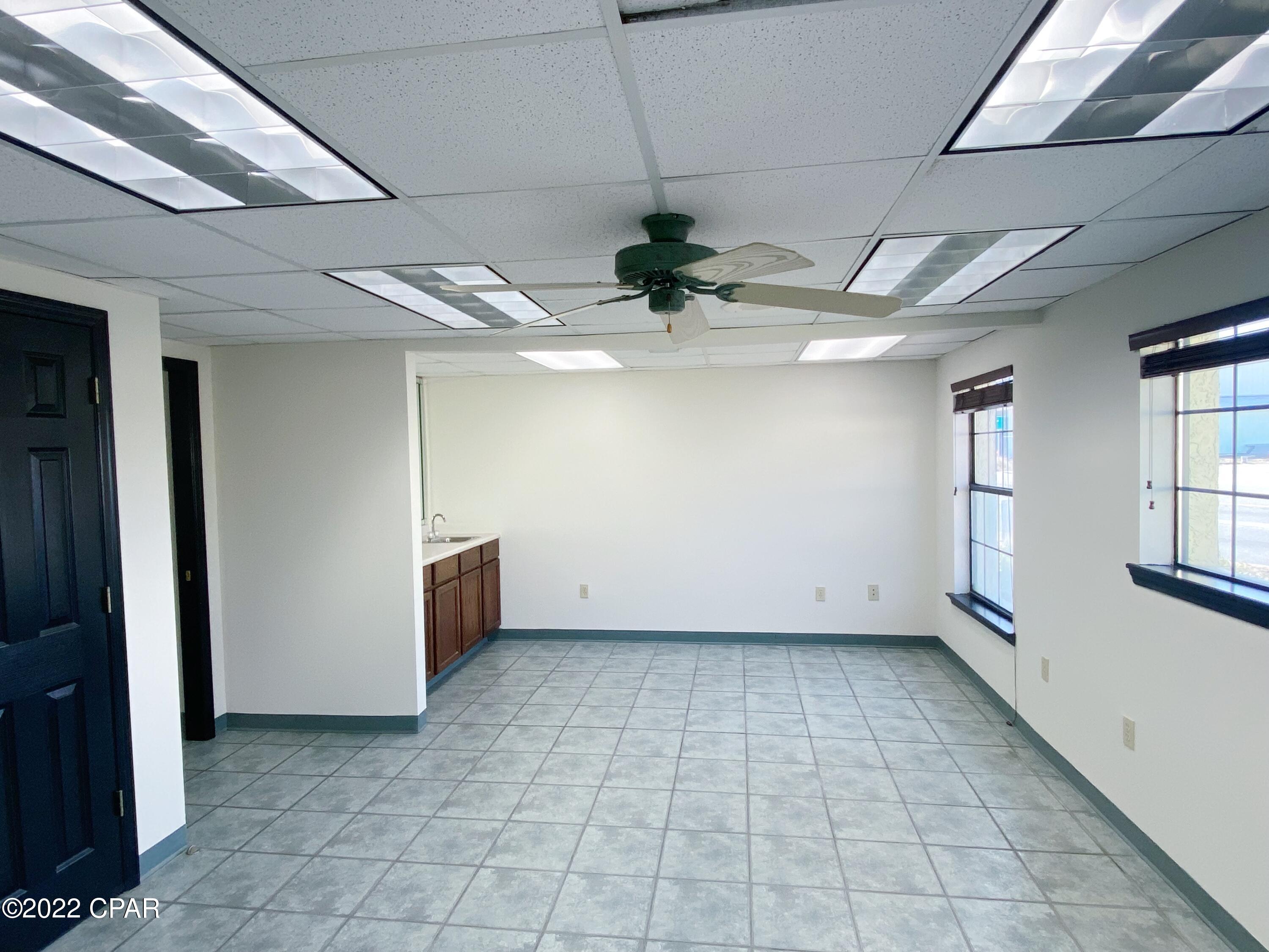 [No Recorded Subdiv] - Commercial Lease