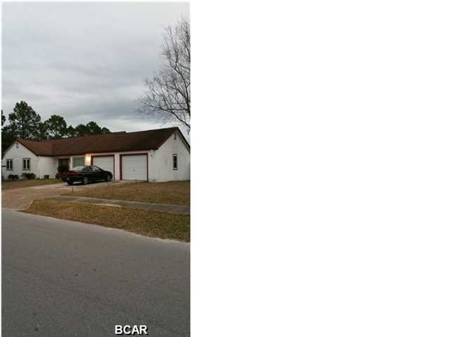 Adorable well maintained 3bedrooms two baths home near Tyndall airforce base. This house features vaulted ceilings, rosewood floor, Tile floor kitchen, wood kitchen cabinet, hurricane windows. Original roof was replaced in 2006.